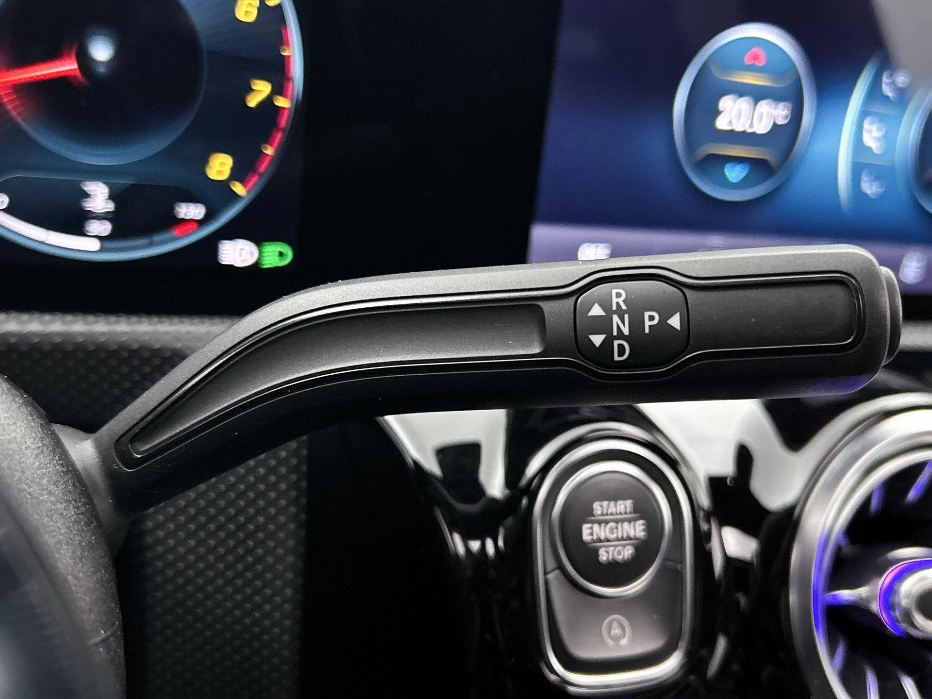 Mercedes-Benz-CLA-image-10