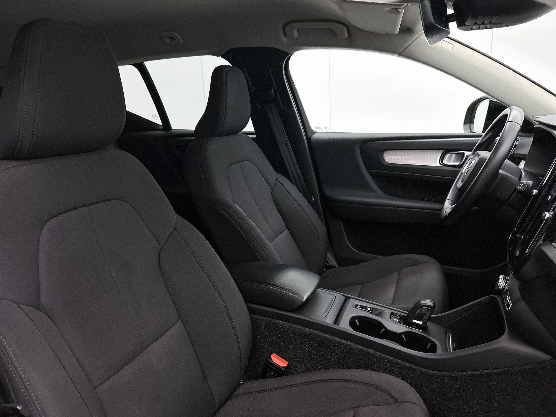 Volvo-XC40-image-31