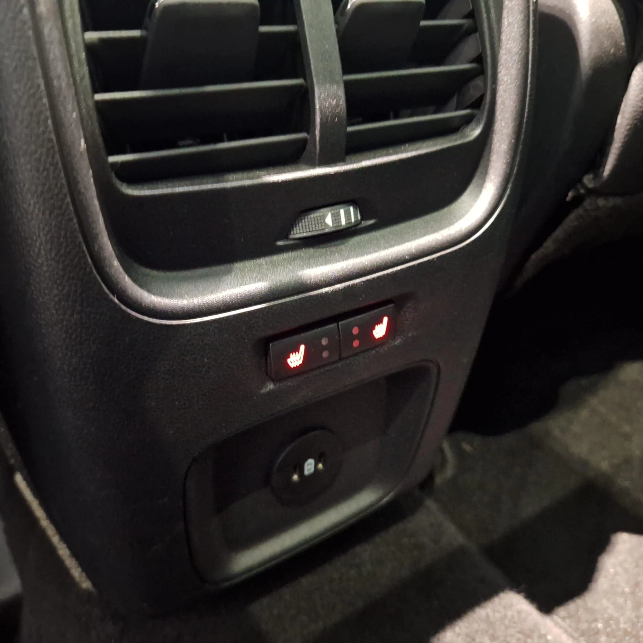Ford-Kuga-image-35