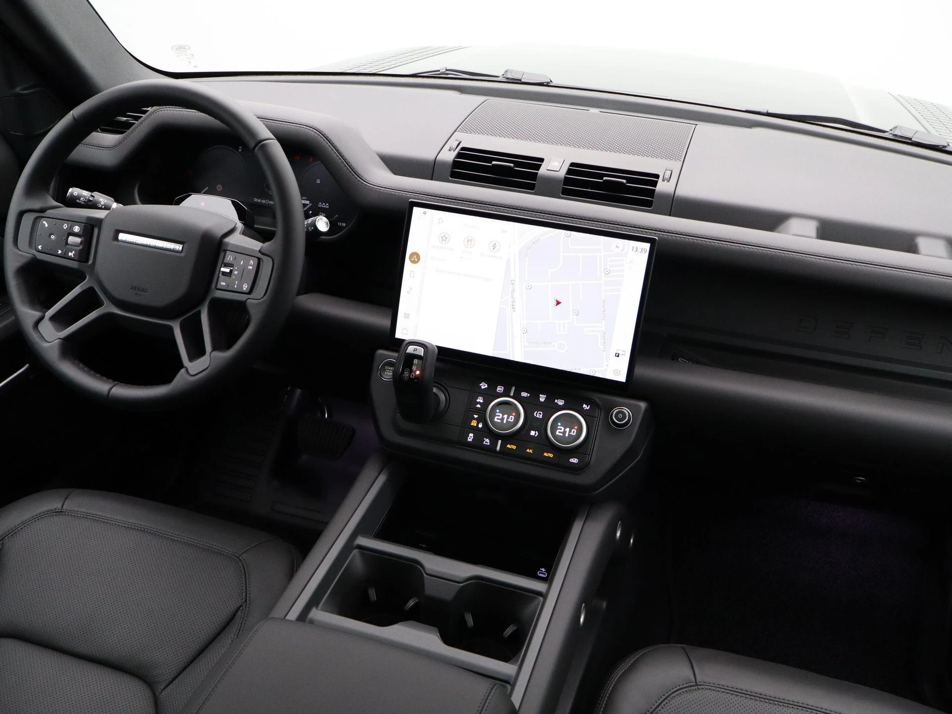 Land Rover-Defender-image-38