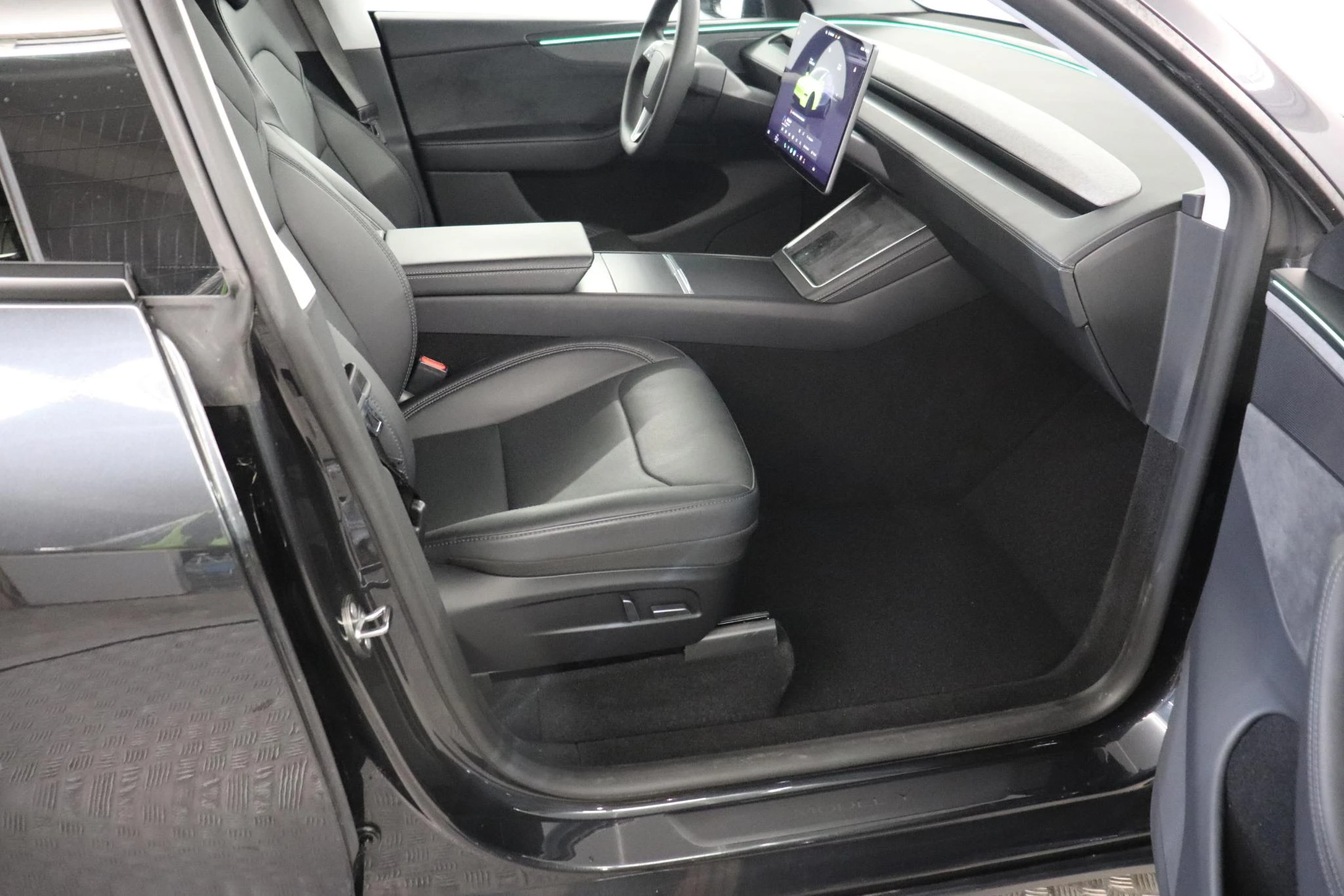 Tesla Model Y Long Range Dual Motor AWD