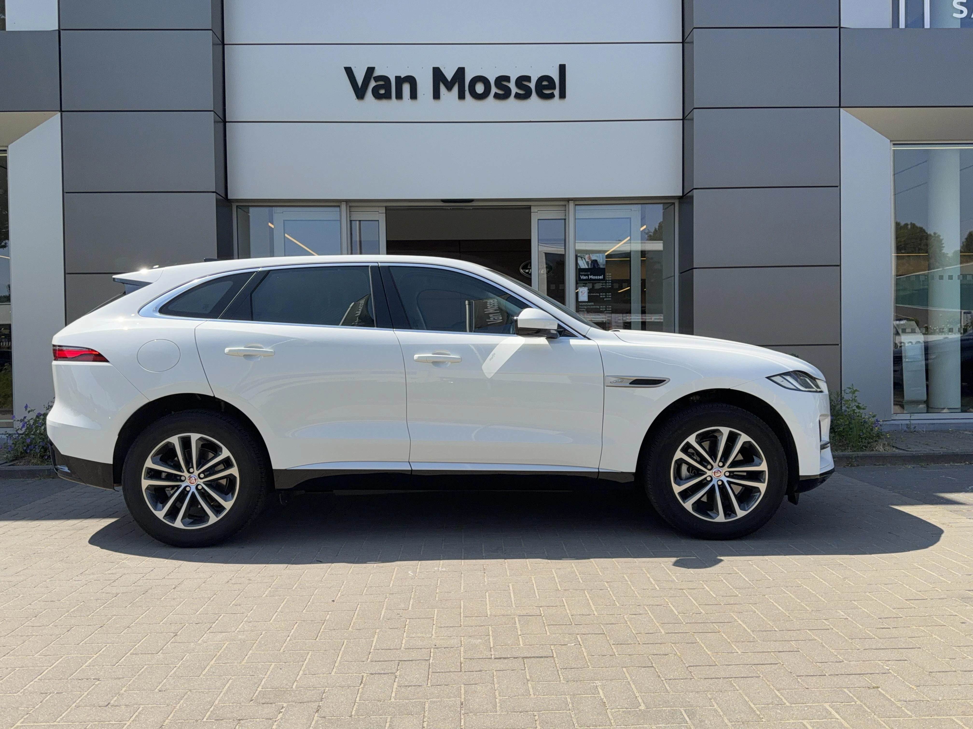 Jaguar F-PACE P250 SE AWD Auto. 22MY