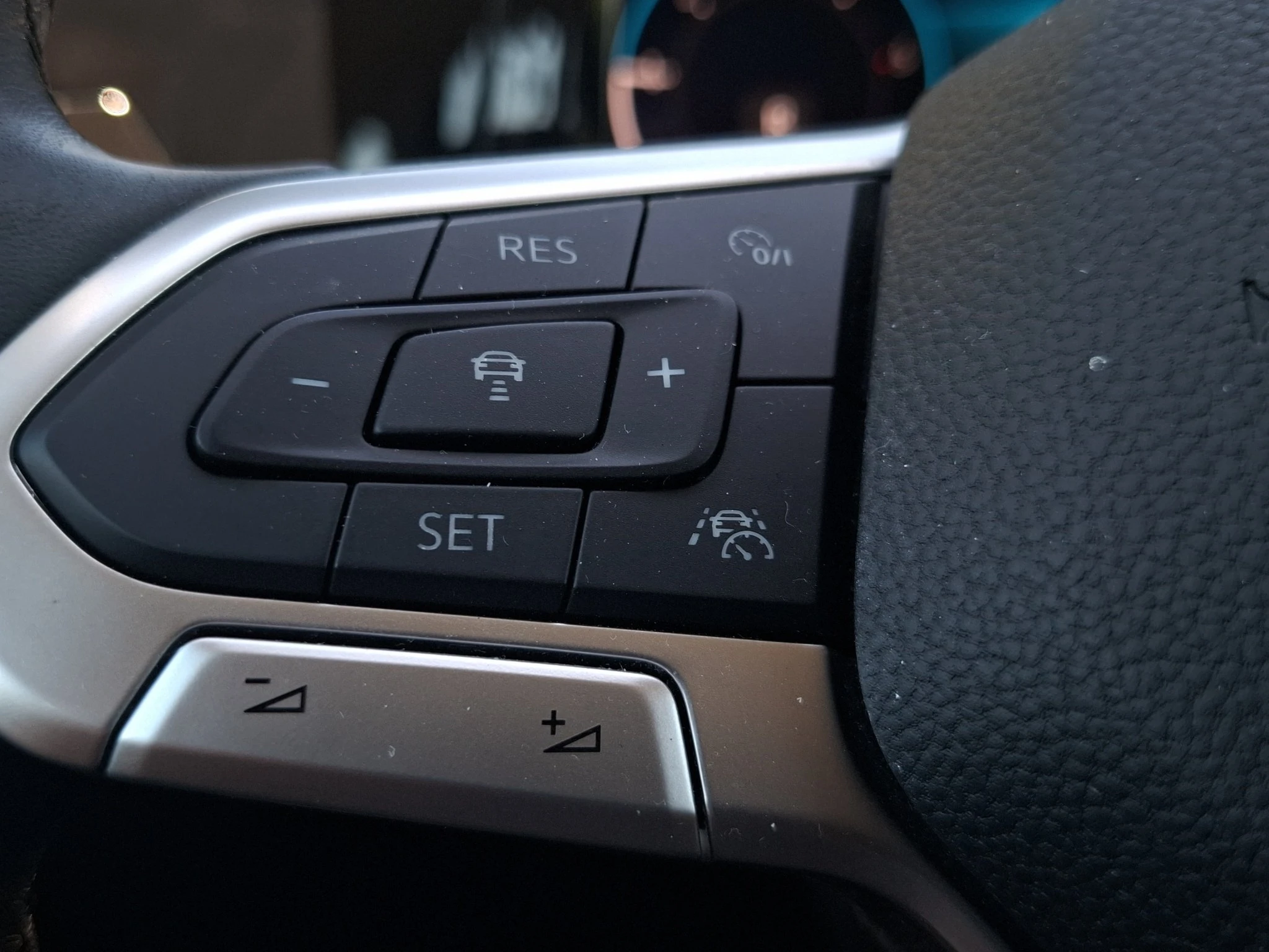 Volkswagen-Golf-image-19