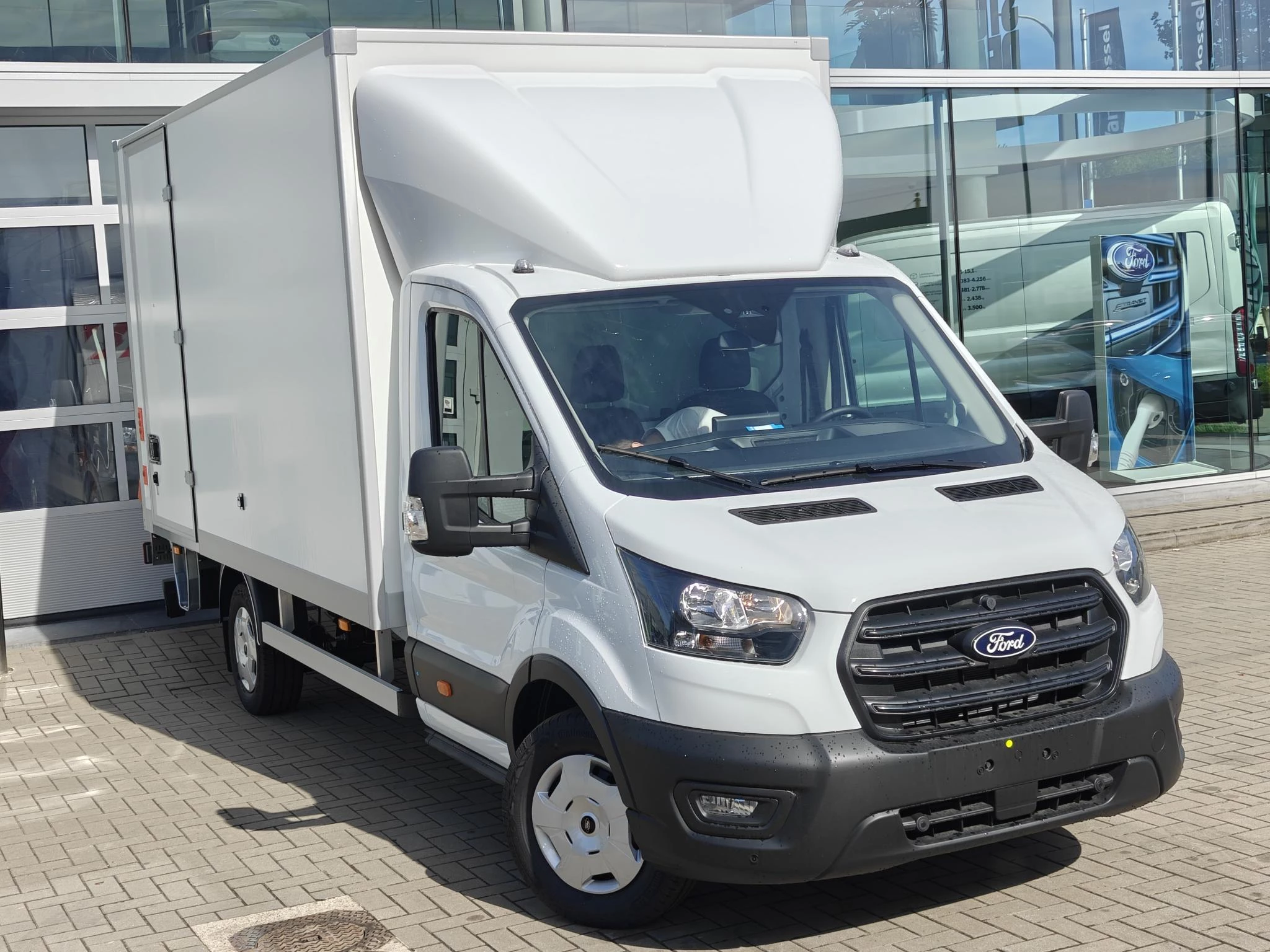 Ford Transit 2T ChassisCabine Meubelbak