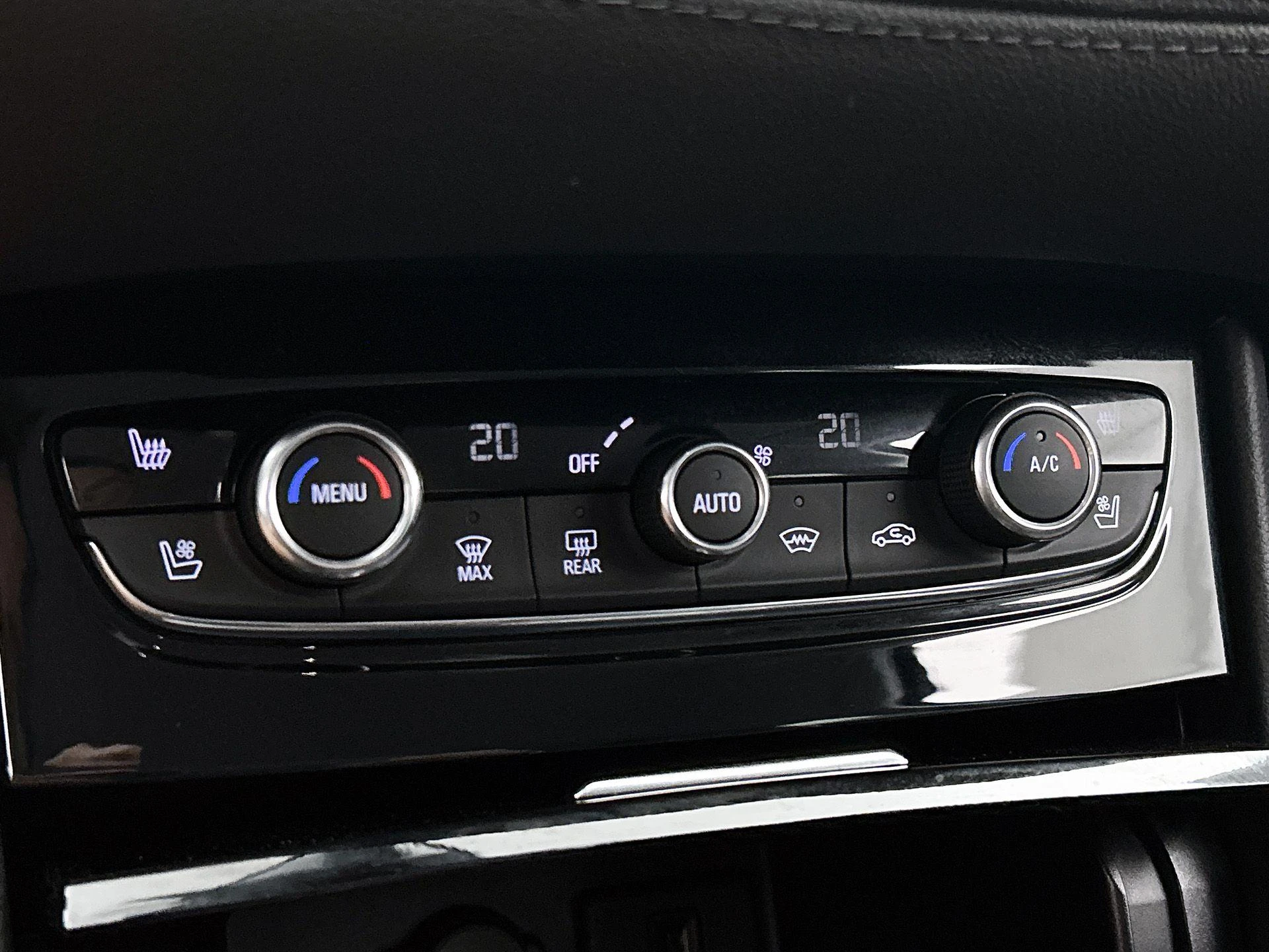 Opel-Grandland X-image-27