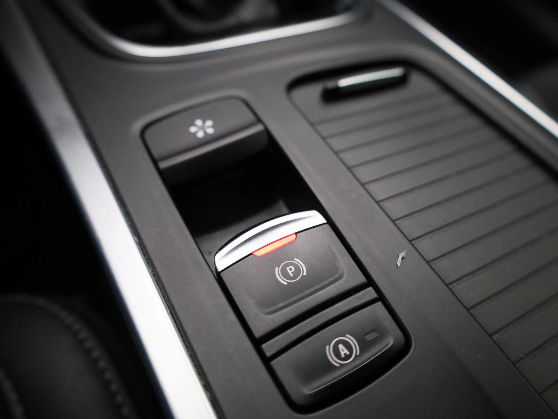 Renault-Megane E-Tech-image-26