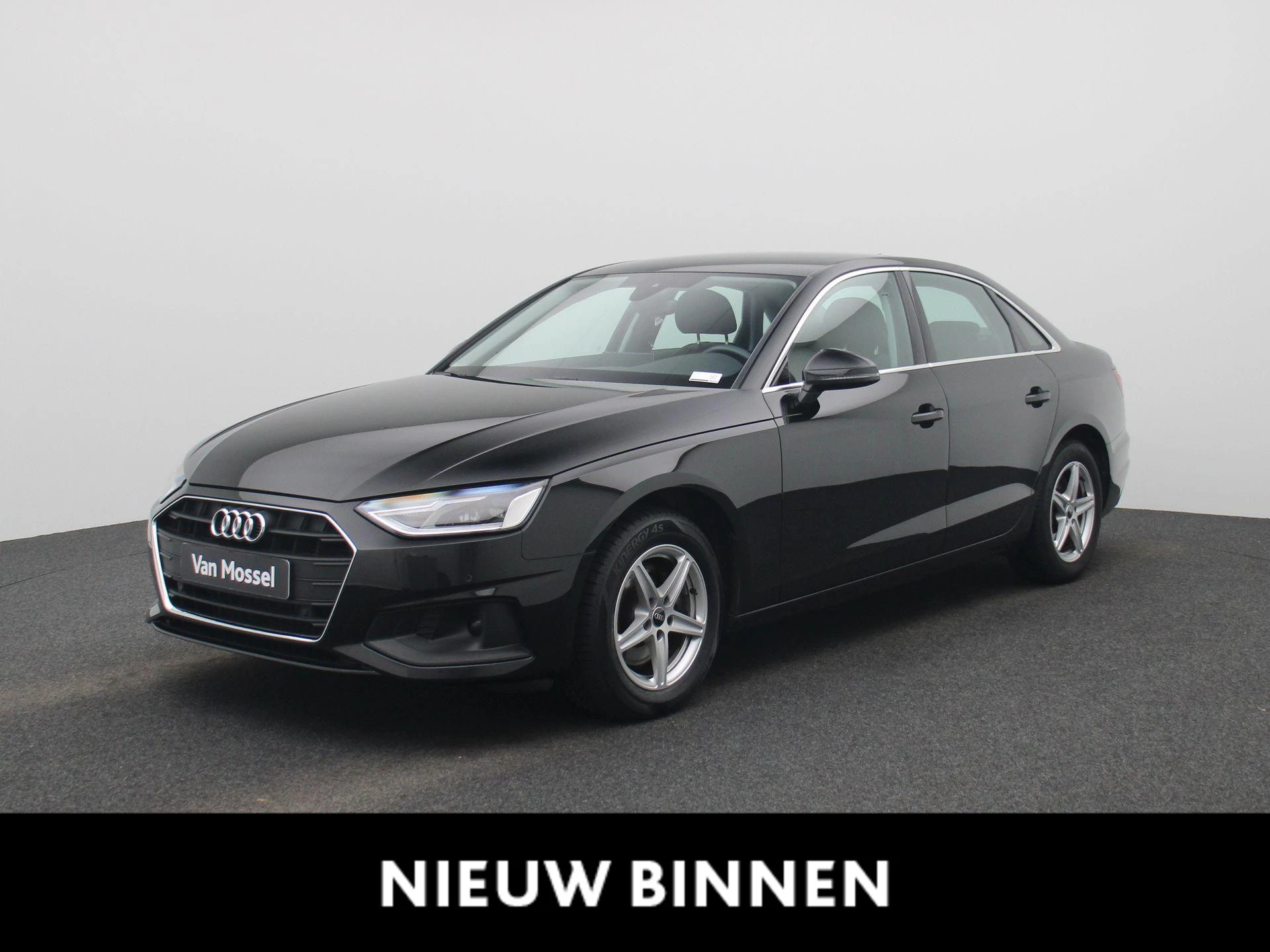 Audi-A4-image-0
