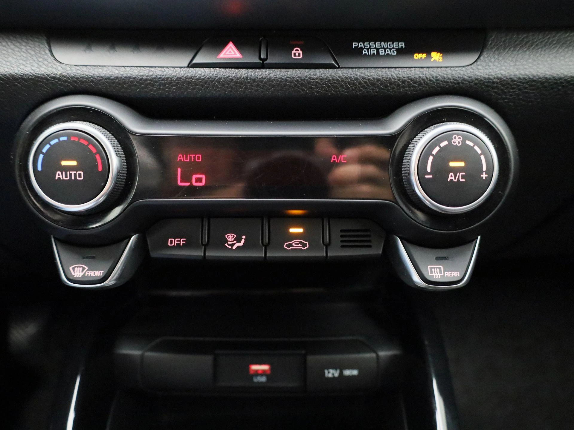 Kia-Stonic-image-19