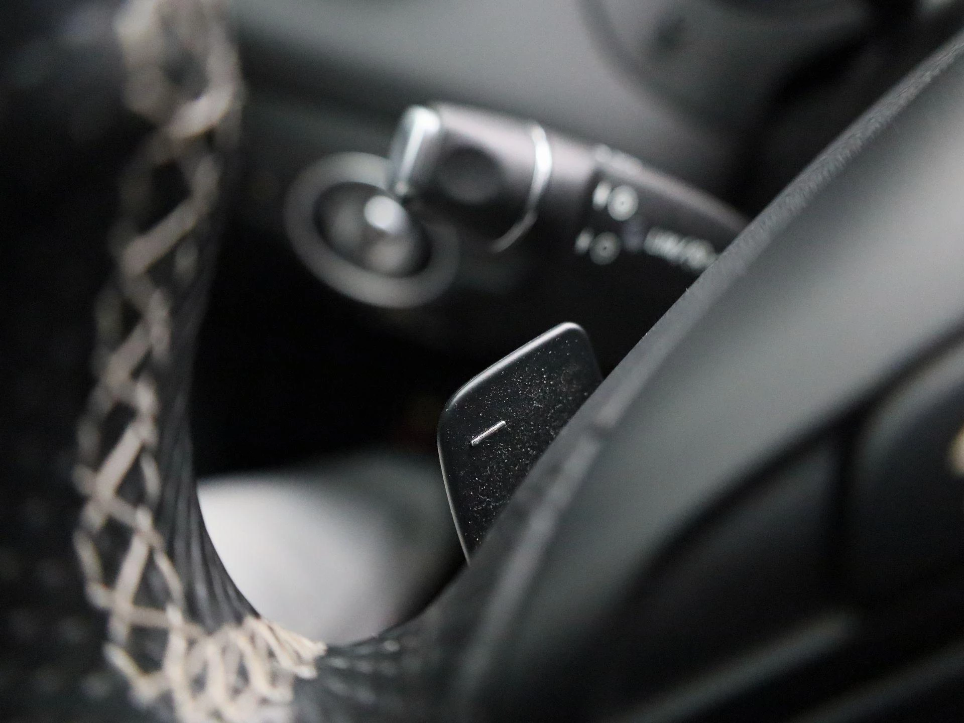 Mercedes-Benz-GLA-image-20