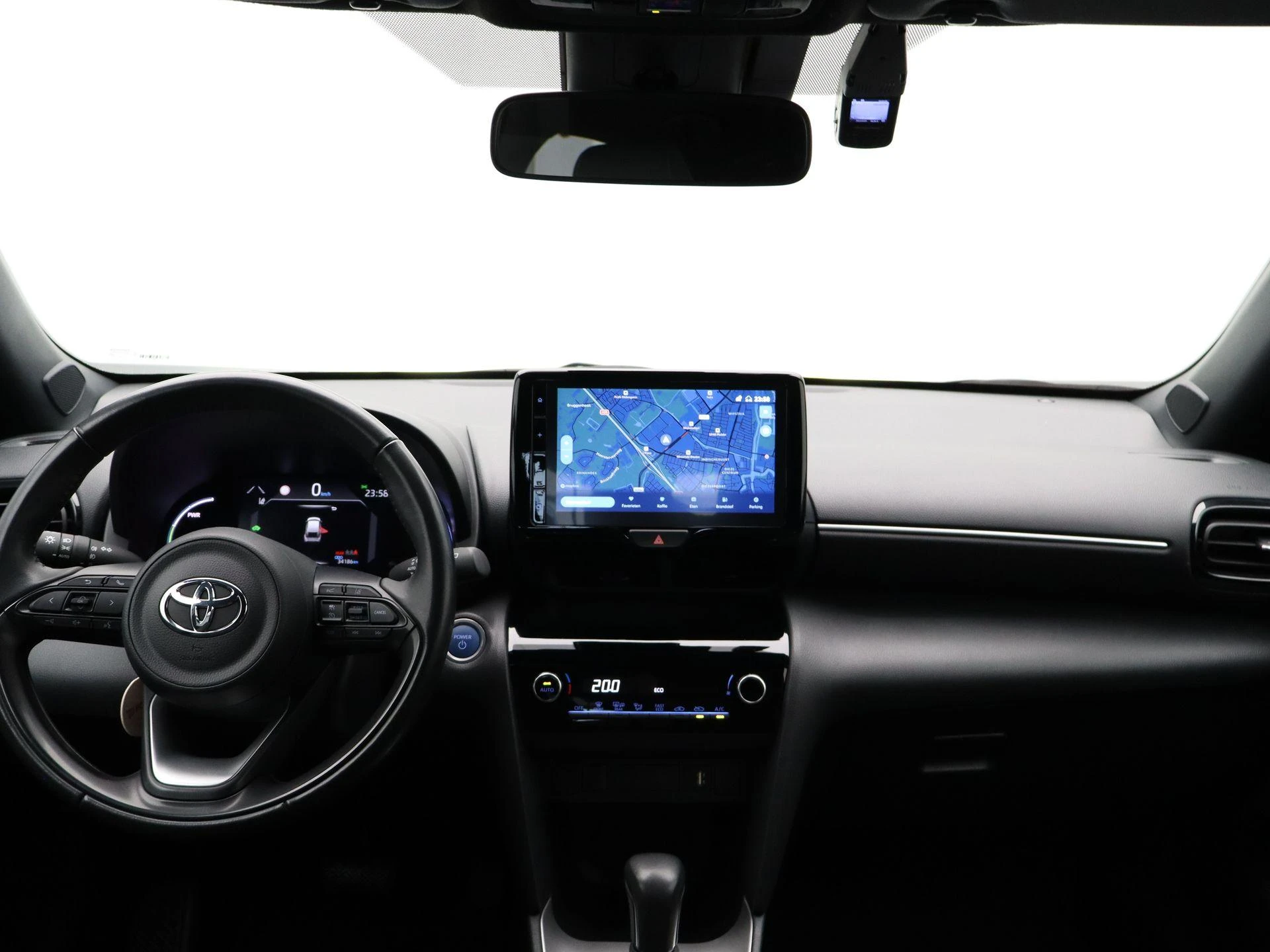 Toyota-Yaris Cross-image-30