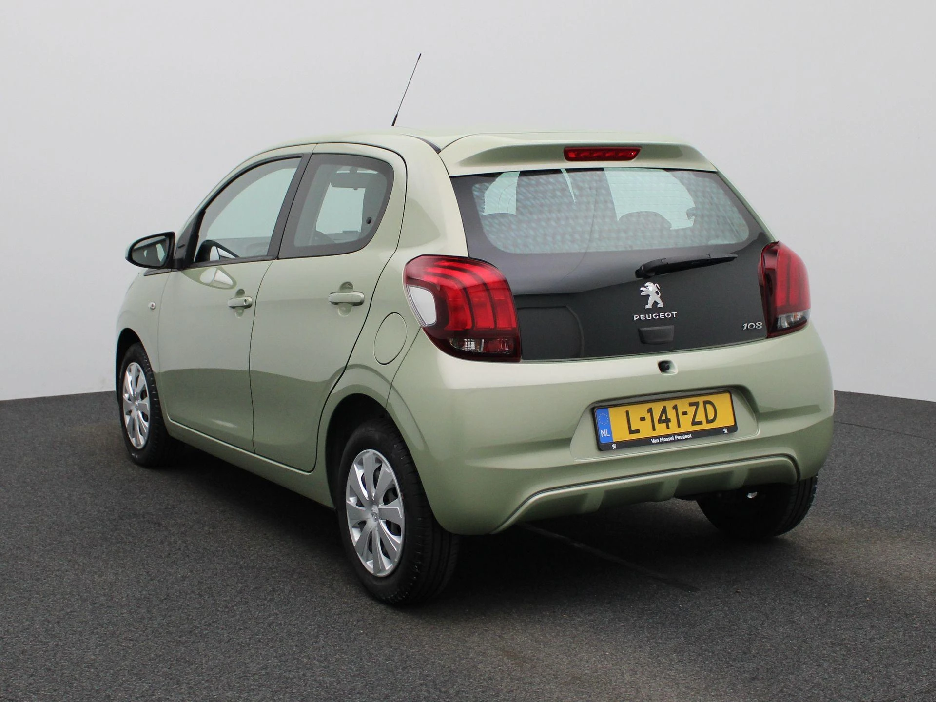 Peugeot-108-image-1