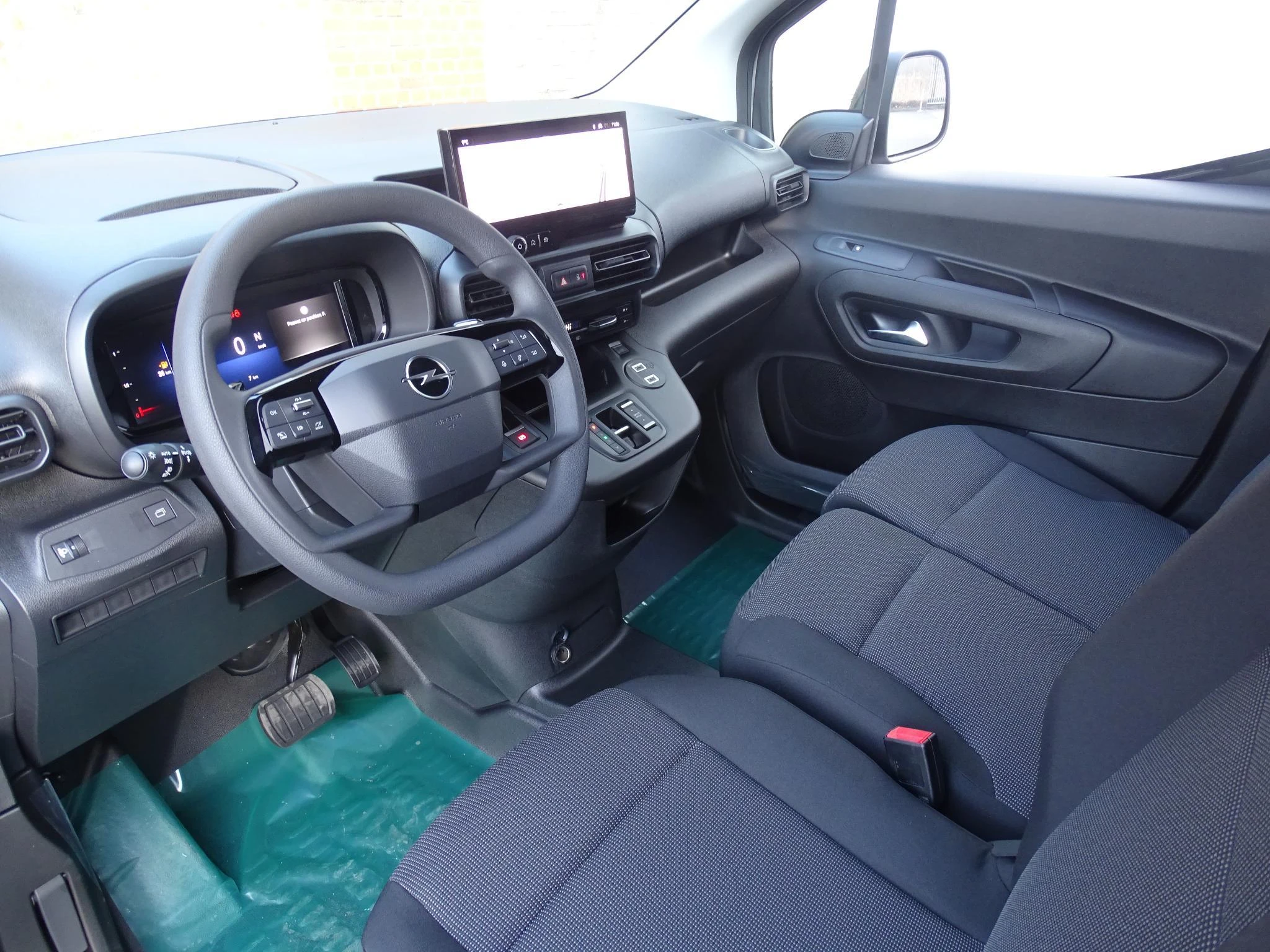 Opel-Combo-e-image-6