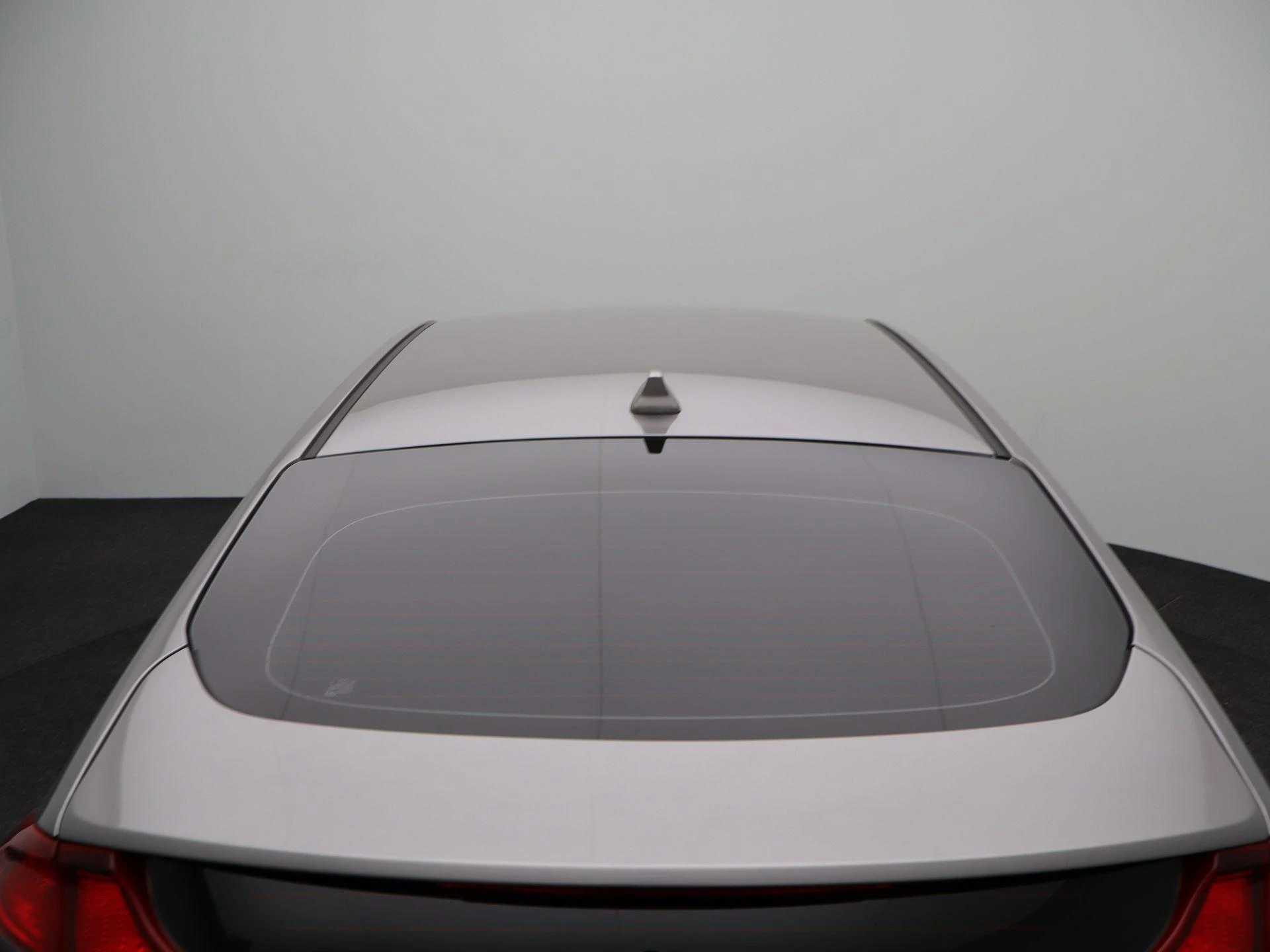 Hyundai-IONIQ-image-40