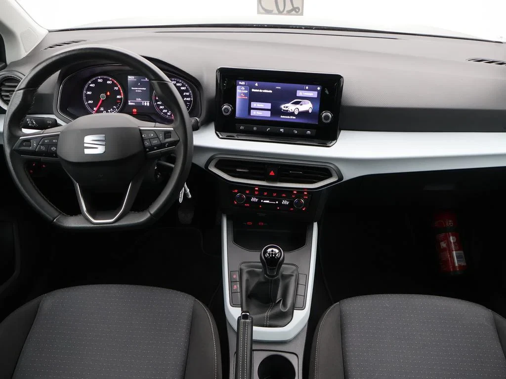 SEAT-Arona-image-10