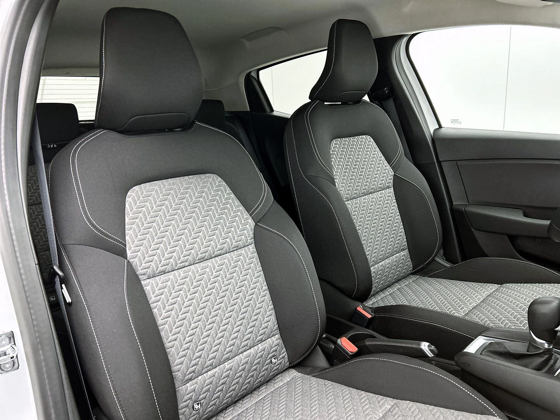 Renault-Clio-image-21