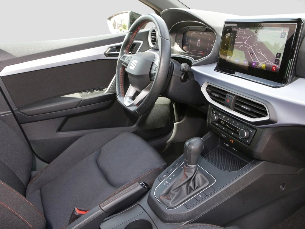 SEAT Ibiza 1.5 TSI DSG FR 17" LM NAVI LED RFK ACC SHZ
