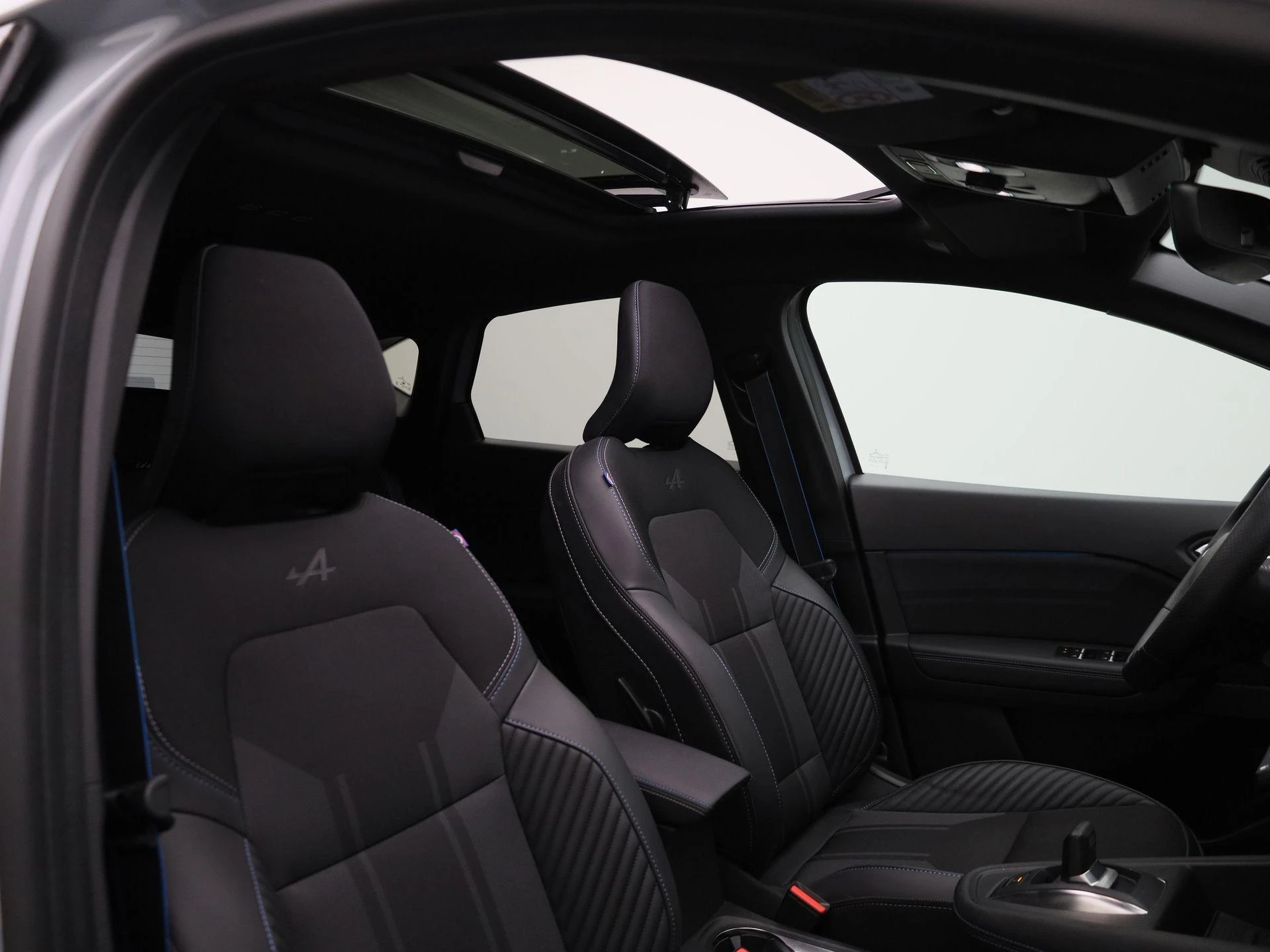 Renault-Captur-image-37