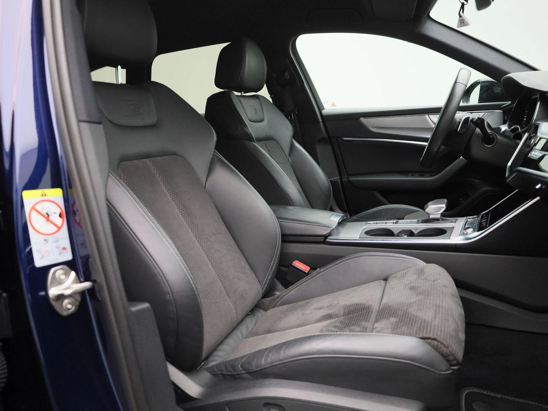 Audi-A6-image-41