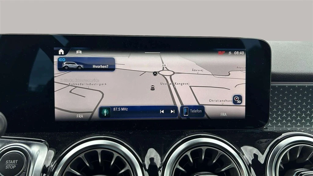 Mercedes-Benz-EQB-image-14