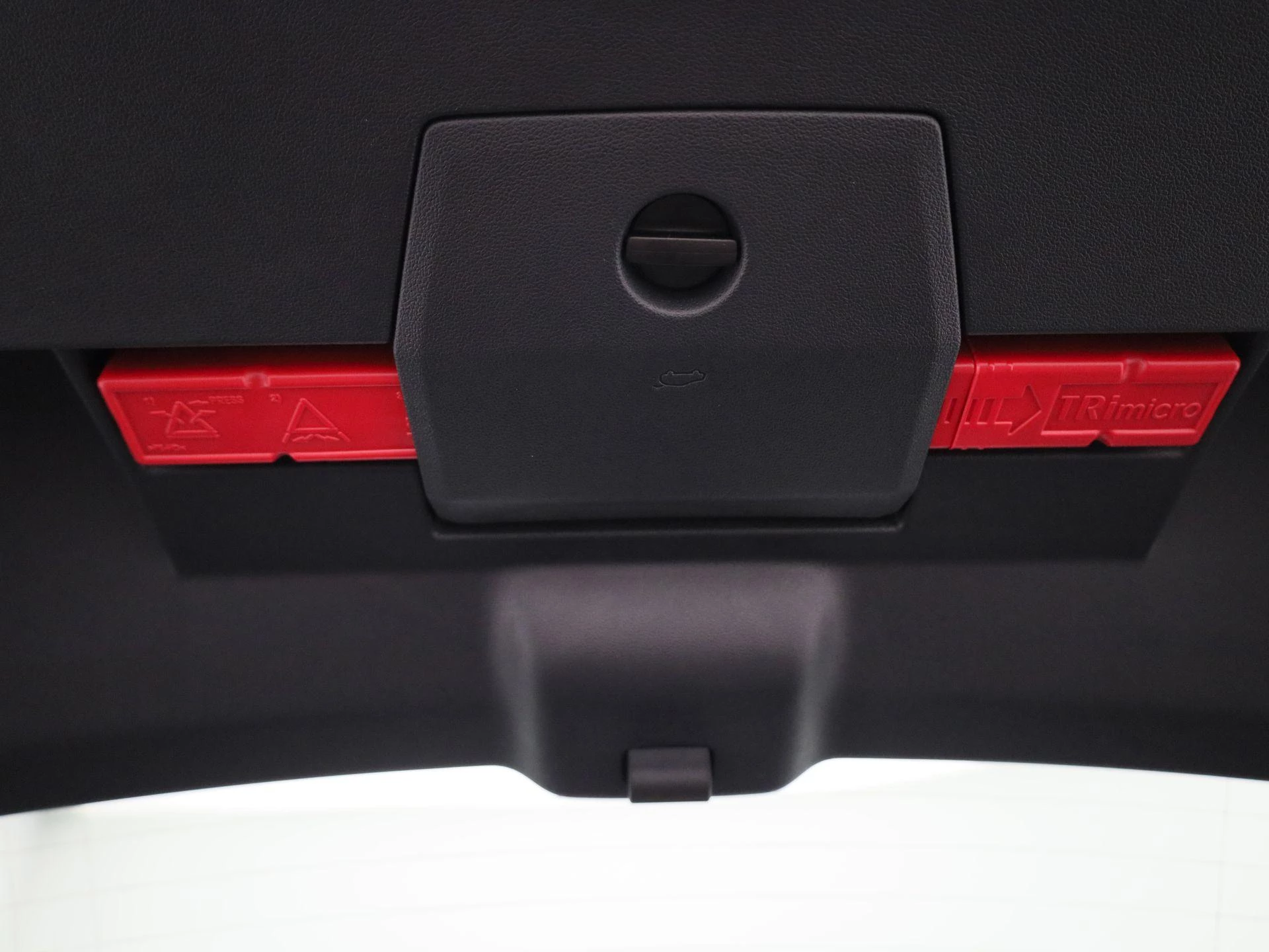 Volkswagen-Polo-image-11