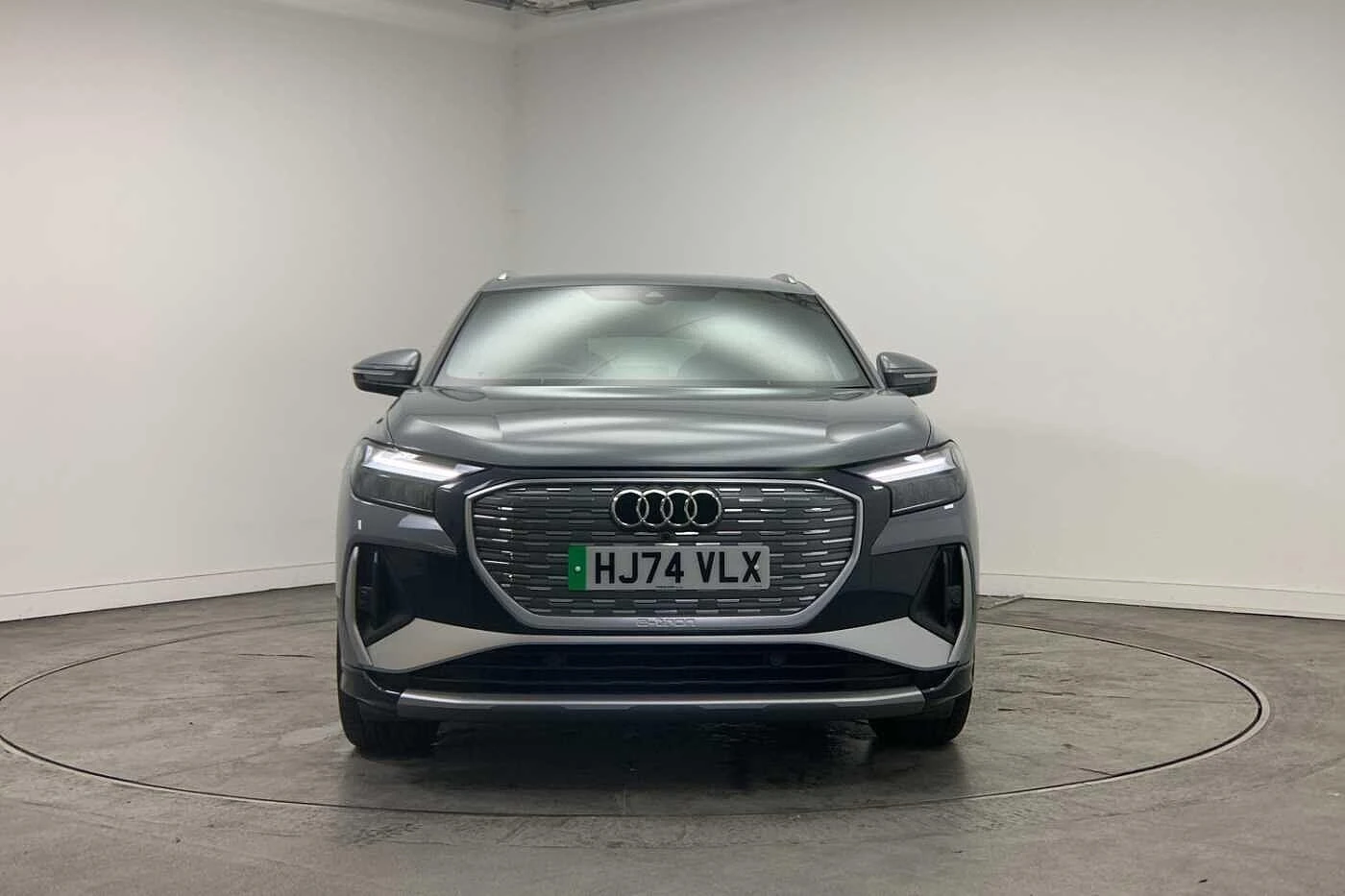 Audi-Q4 e-tron-image-6