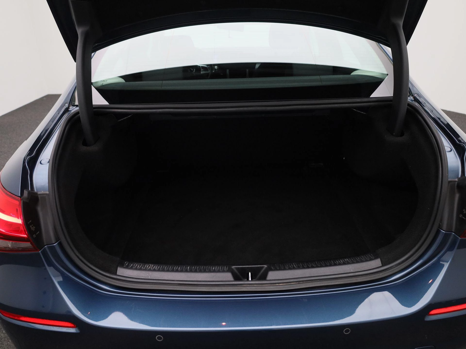 Mercedes-Benz-A-Klasse-image-11