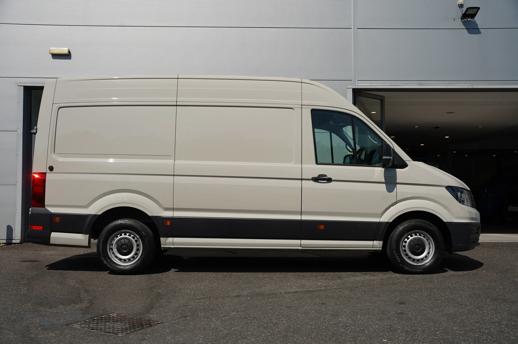 Volkswagen-Crafter-image-3