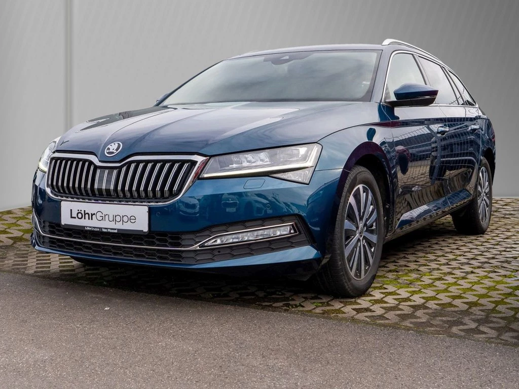 Škoda Superb Combi 2.0 TDI DSG Style Business, AHK