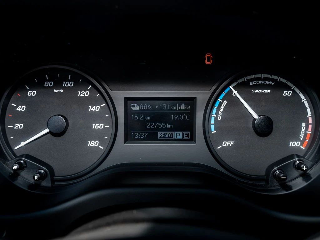 Mercedes-Benz-eVito 111-image-13