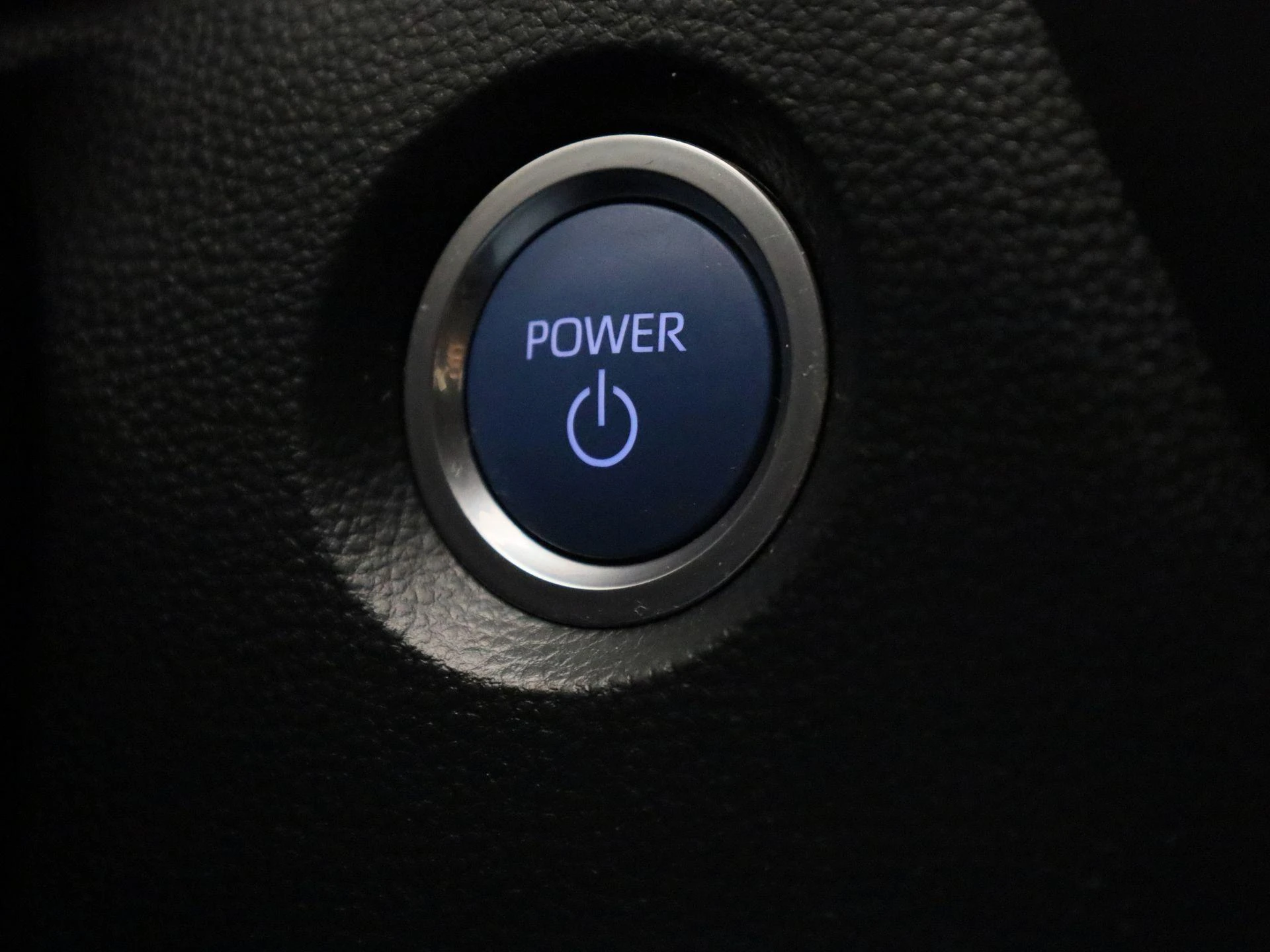 Toyota Corolla 1.8 Hybrid Business Plus