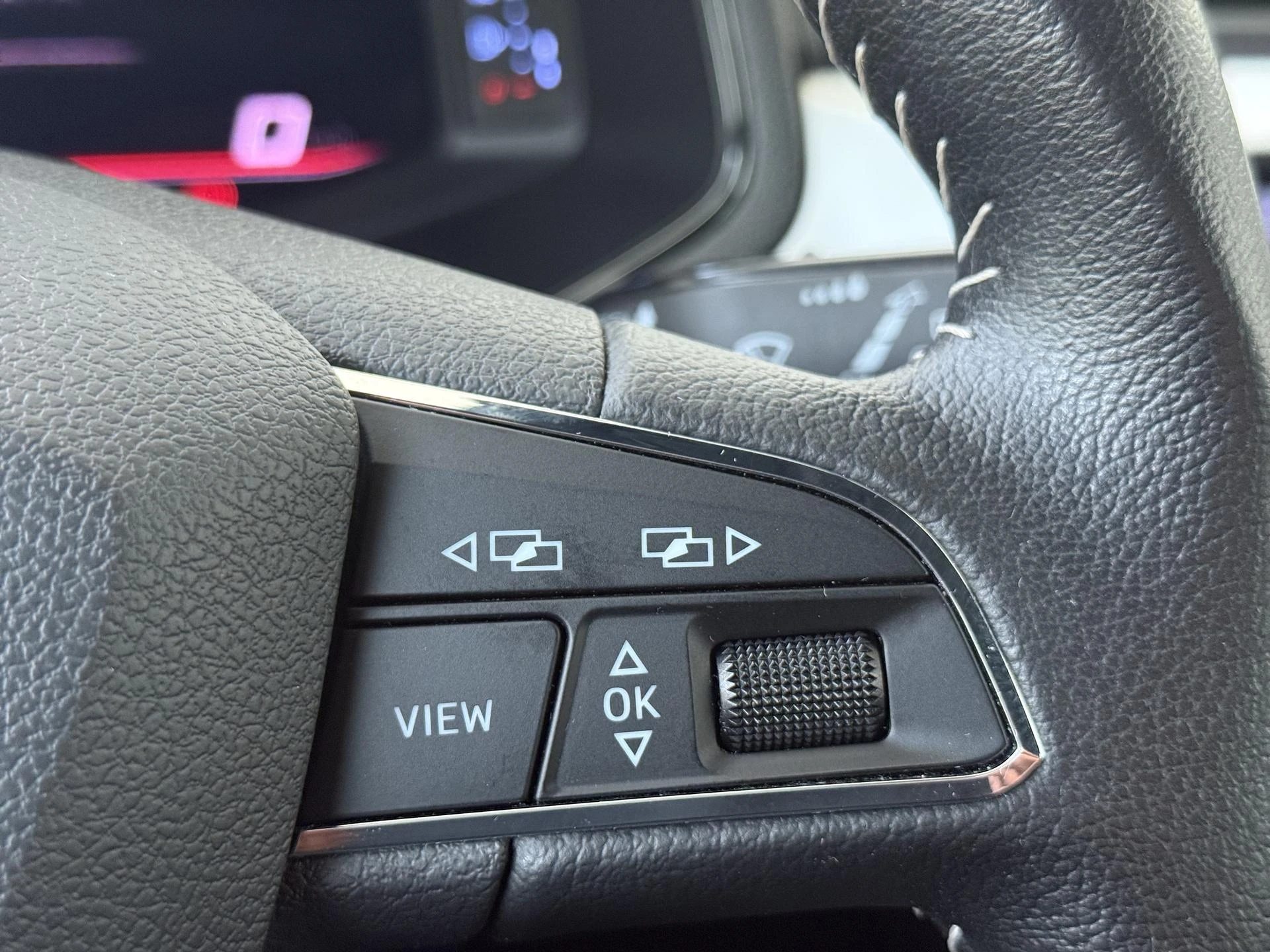 SEAT-Arona-image-12