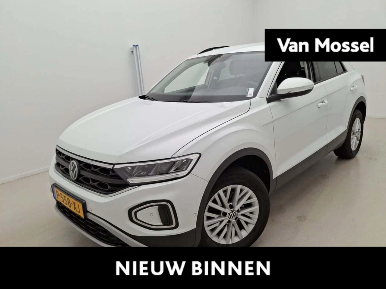 Volkswagen-T-Roc-image-0