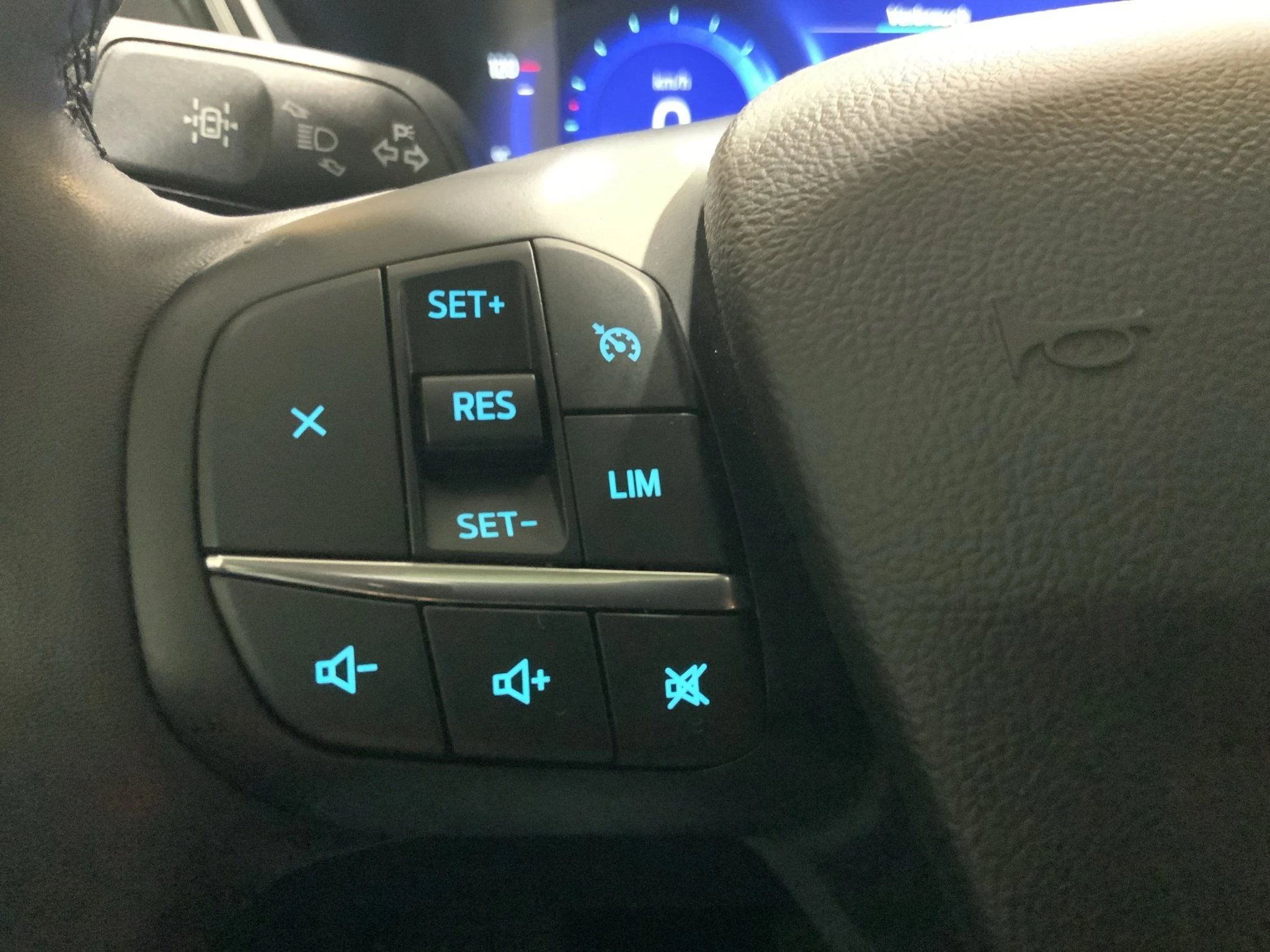 Ford-Kuga-image-19