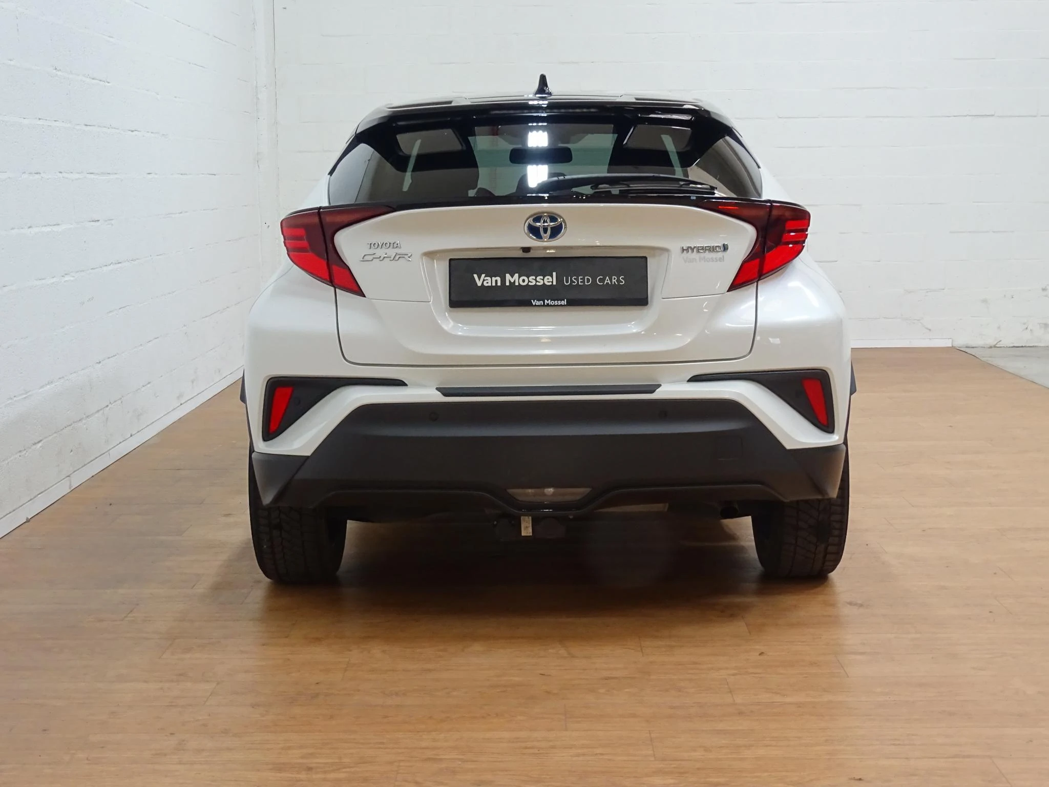 Toyota-C-HR-image-9