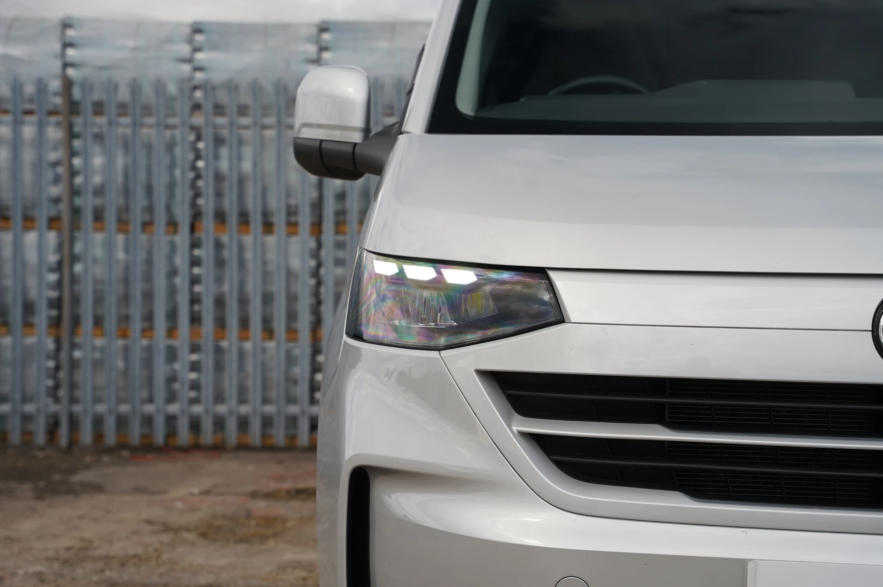 Volkswagen-Transporter-image-37