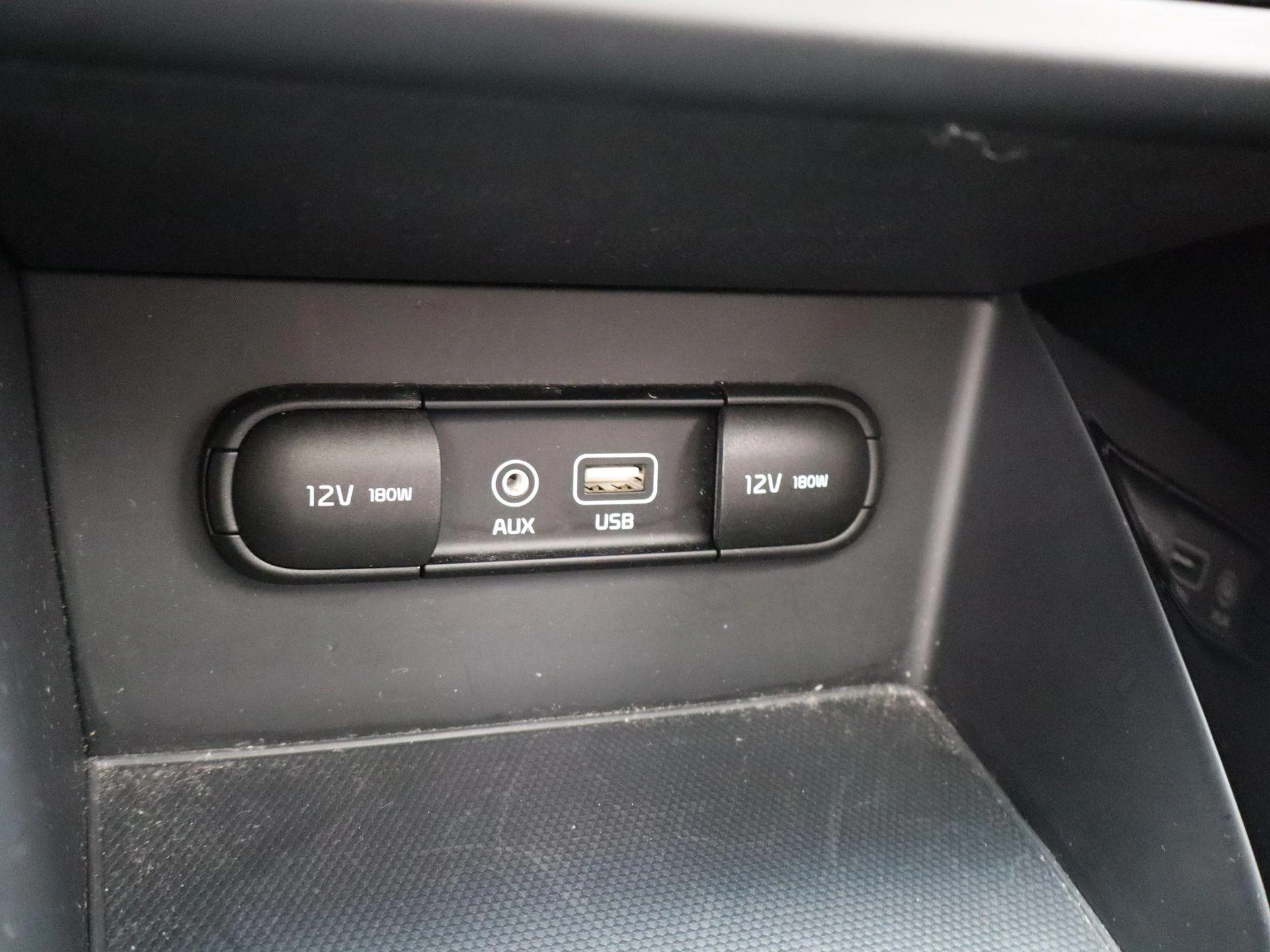 Kia-Niro-image-14