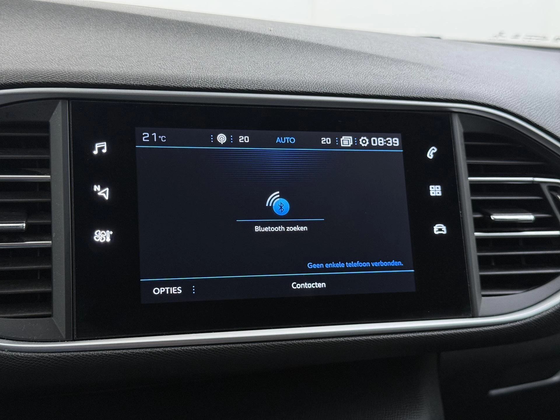 Peugeot-308-image-22