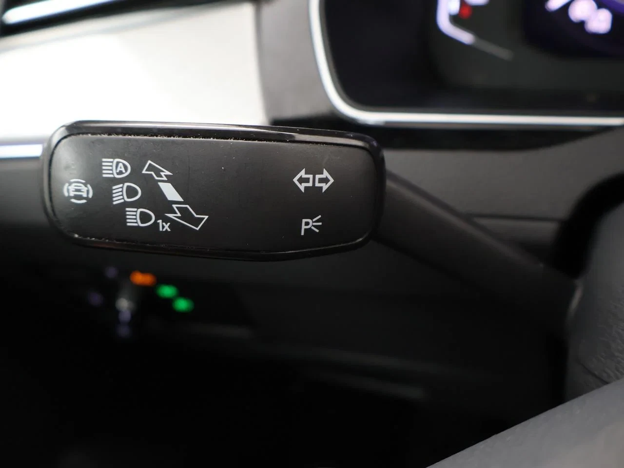 Volkswagen-Passat-image-18