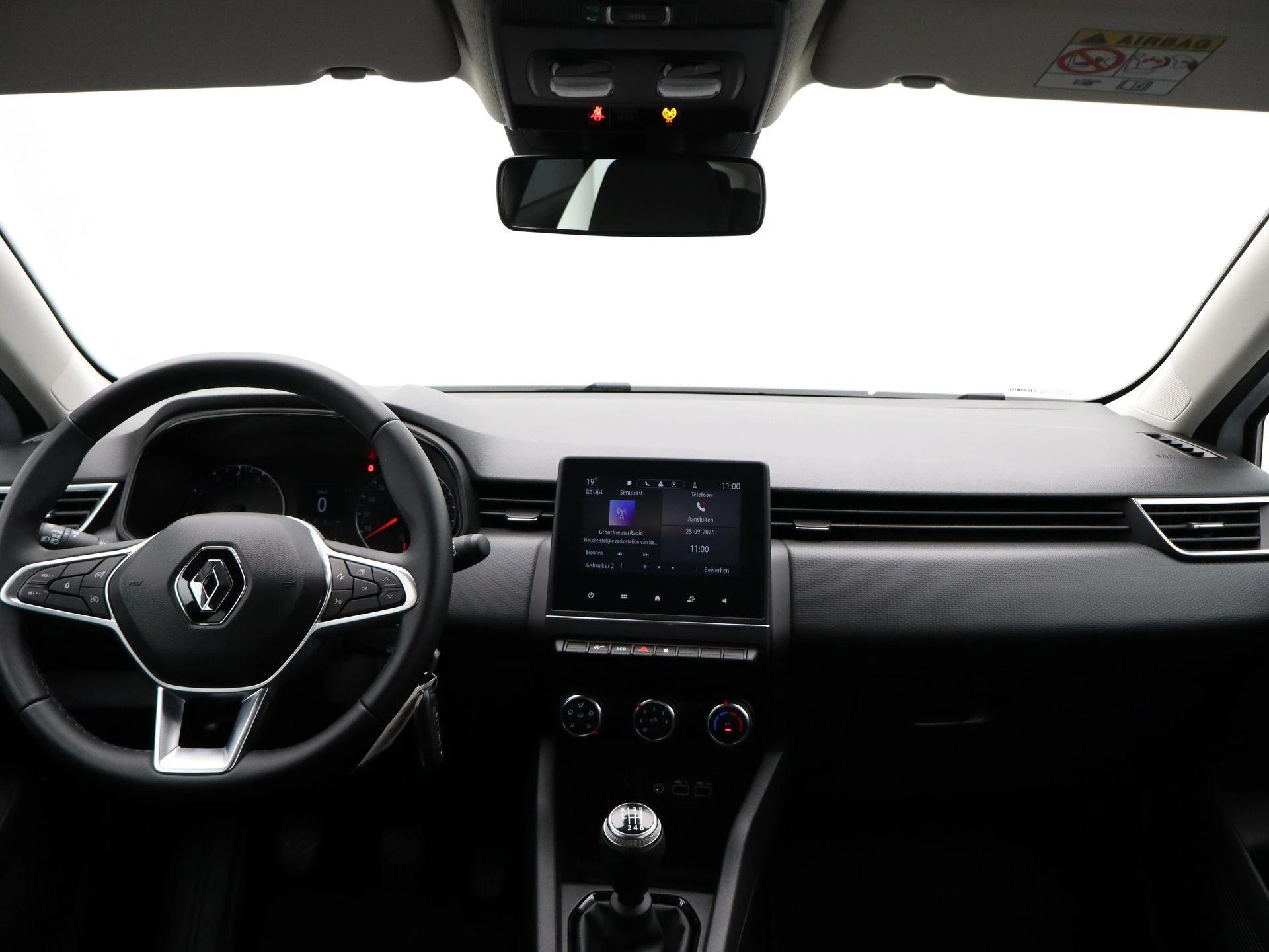 Renault-Clio-image-27