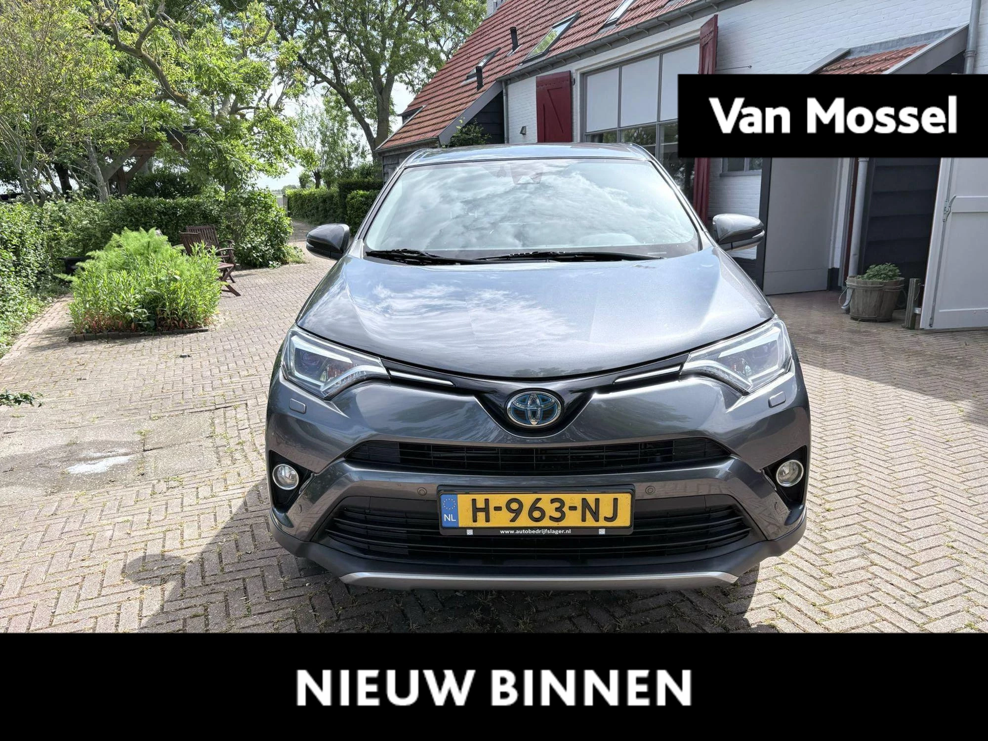 Toyota-RAV4-image-0