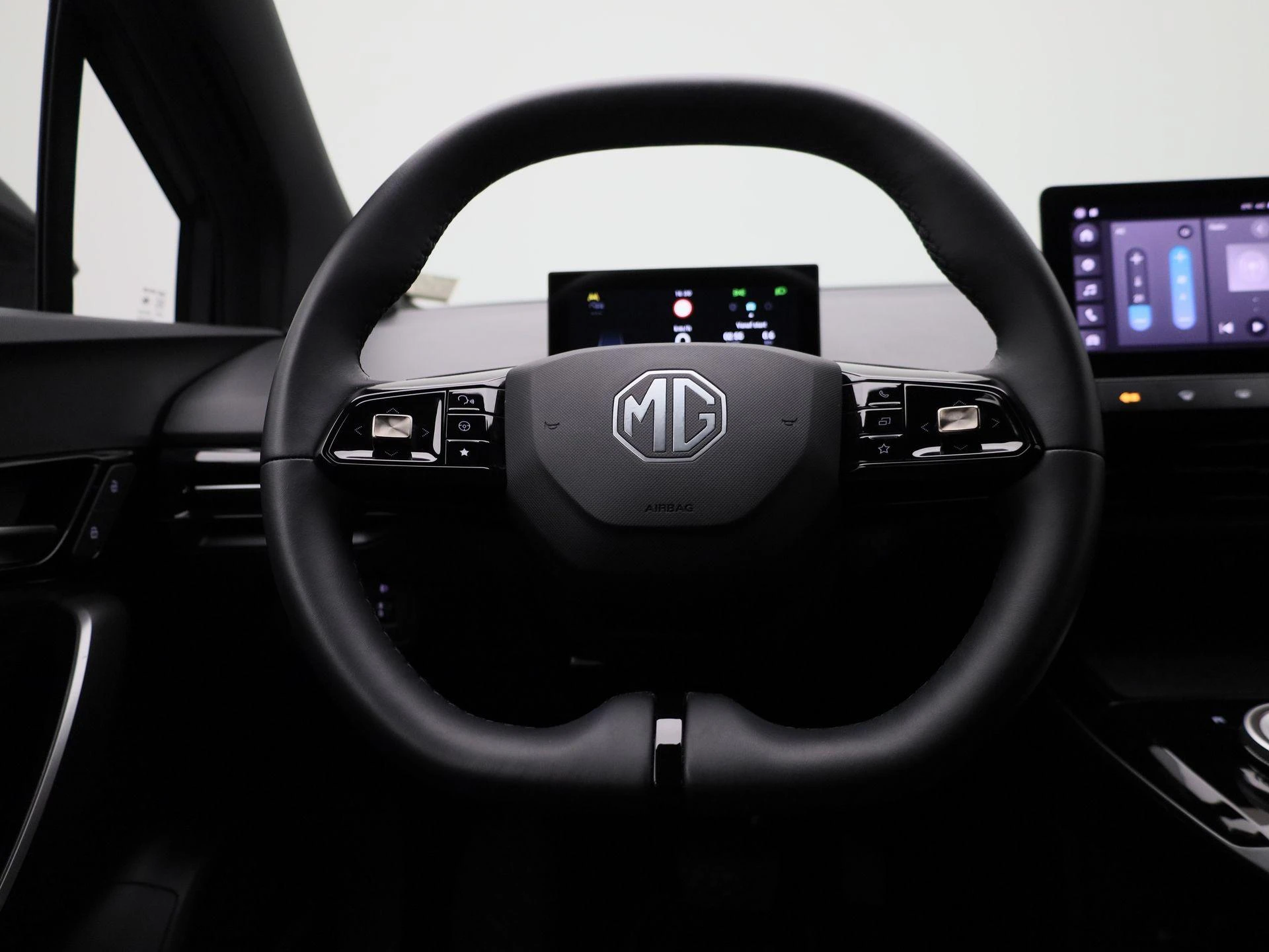 MG-MG4 EV-image-6