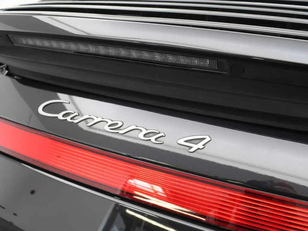 Porsche-911-image-7