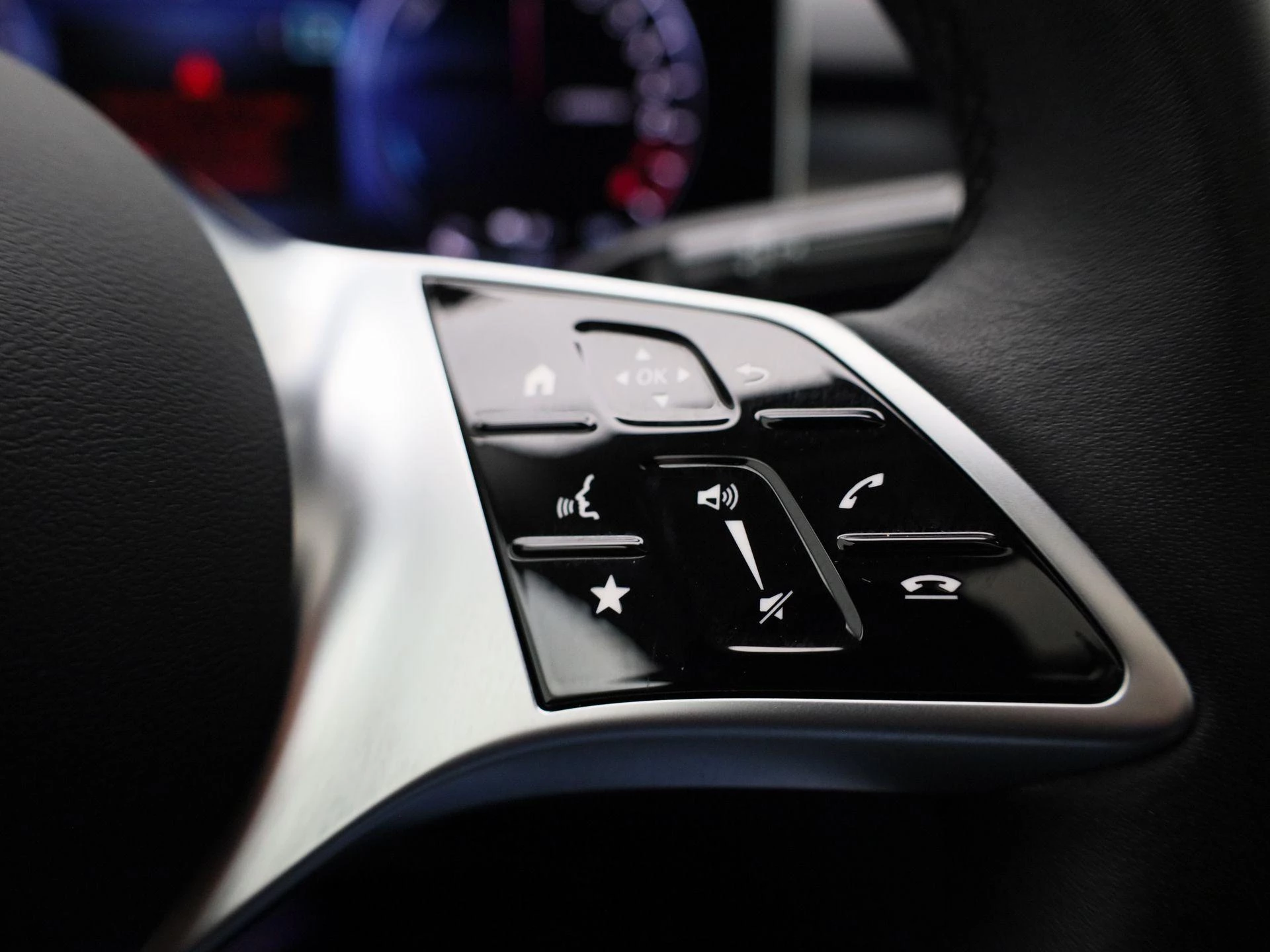 Mercedes-Benz-C-Klasse-image-15