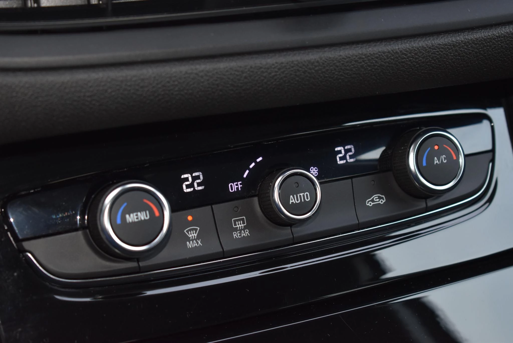 Opel-Grandland-image-29