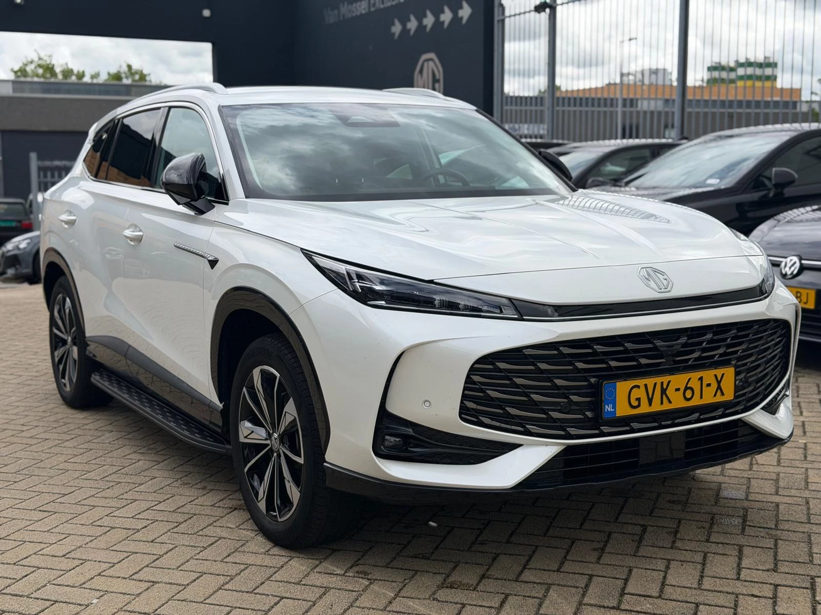 MG HS 1.5 PHEV Luxury