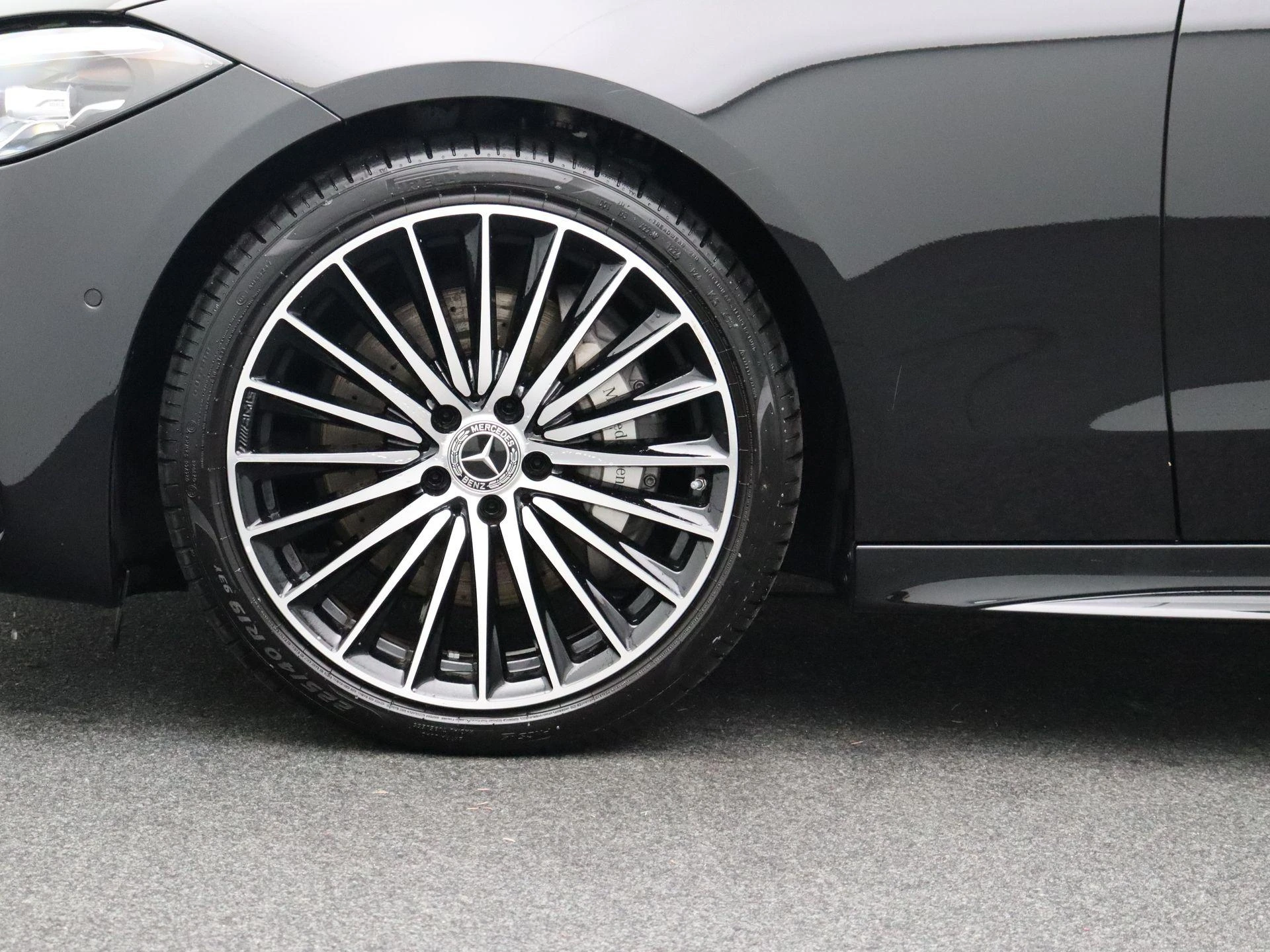 Mercedes-Benz-C-Klasse-image-6