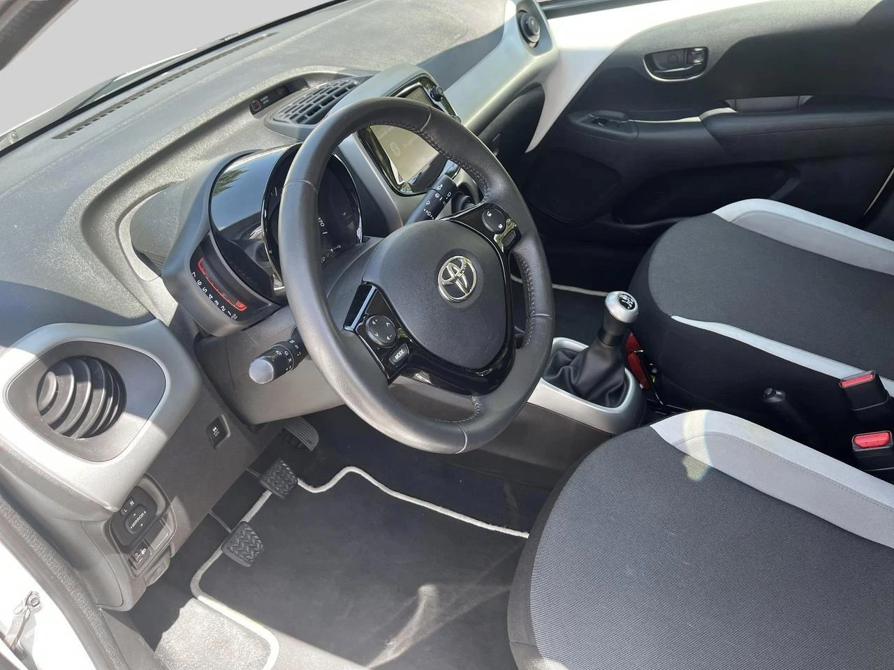 Toyota Aygo 1.0 VVT-i x-play