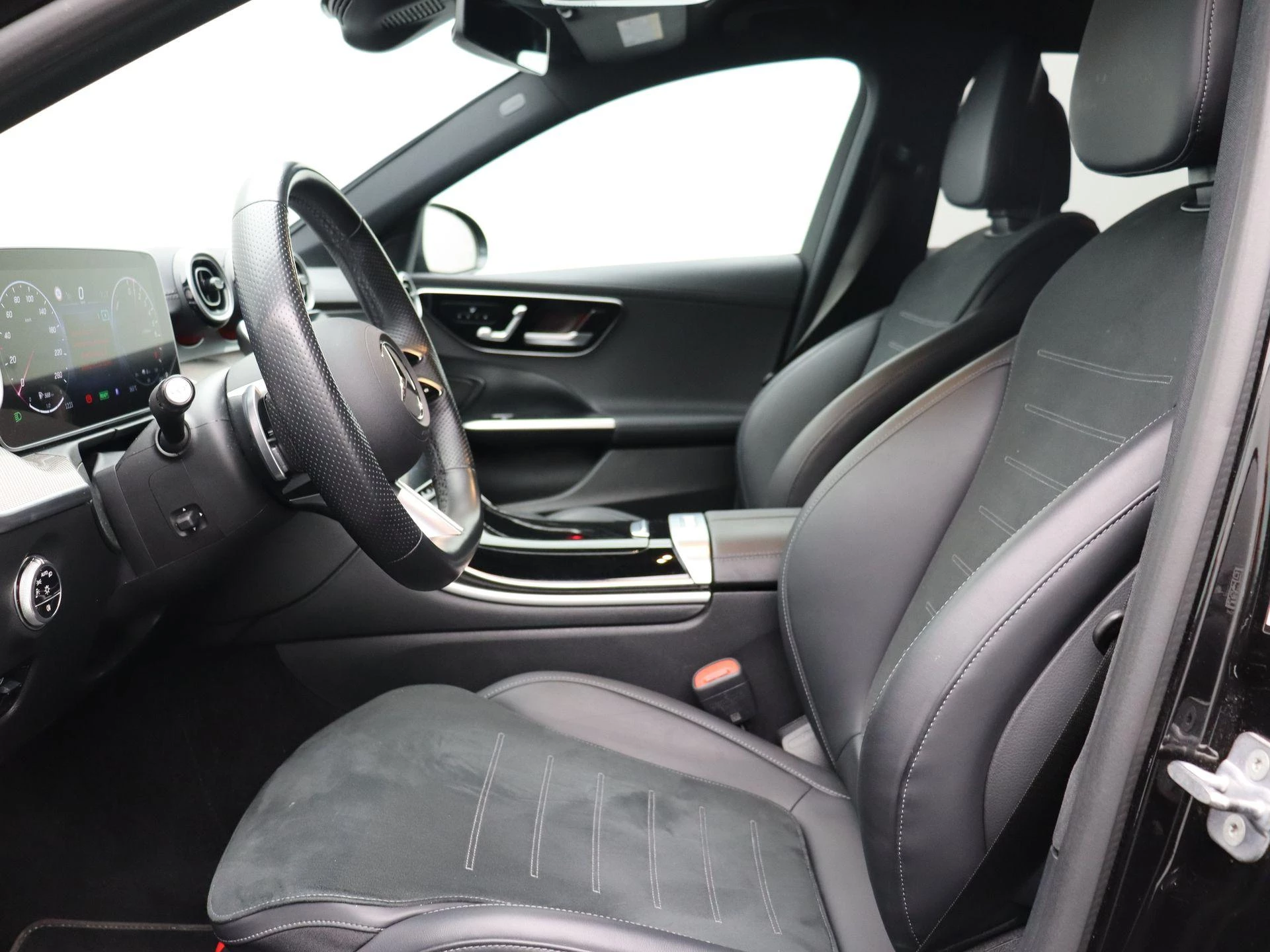 Mercedes-Benz Classe C 300 e AMG Line Berline + CARPLAY + LED + CAMERA + NIGHTPAKKET +