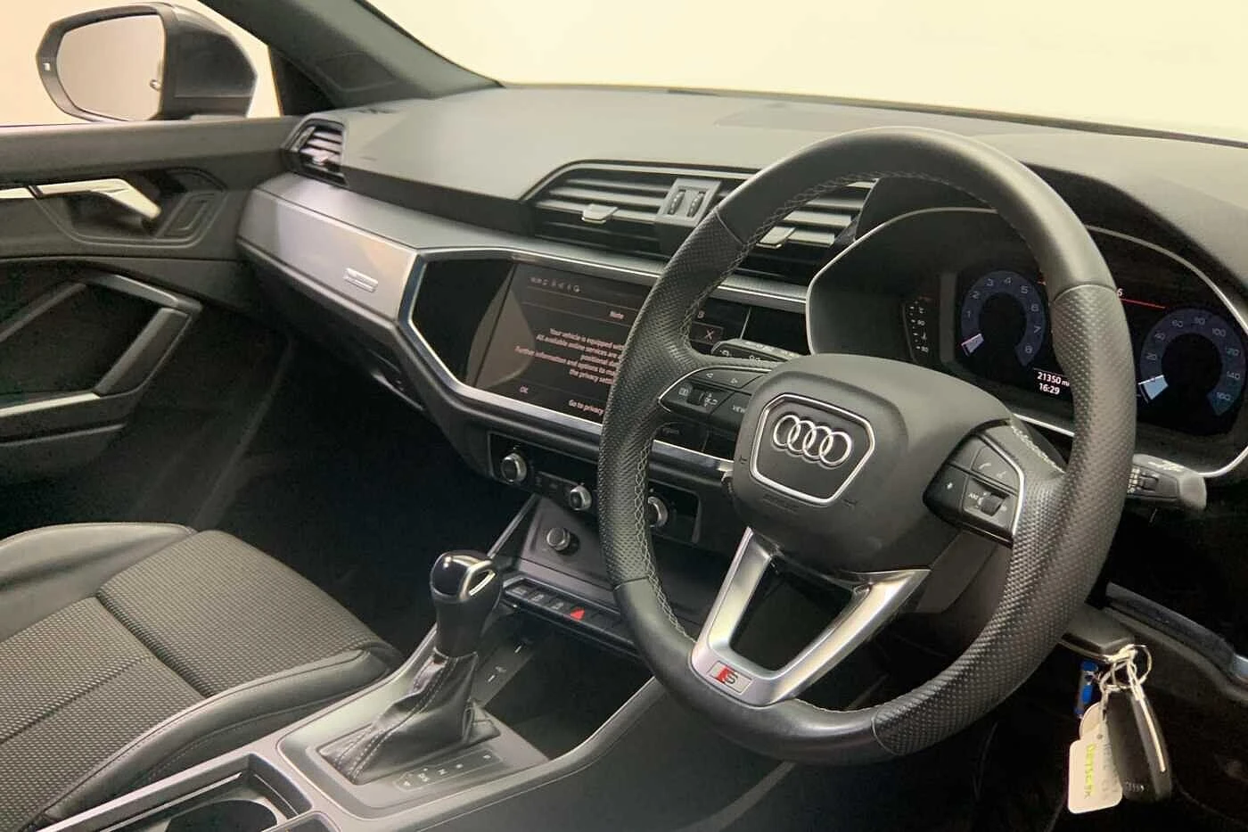 Audi-Q3-image-5