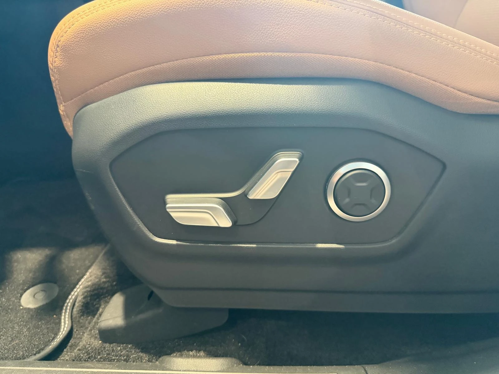 Hyundai-Santa Fe-image-21